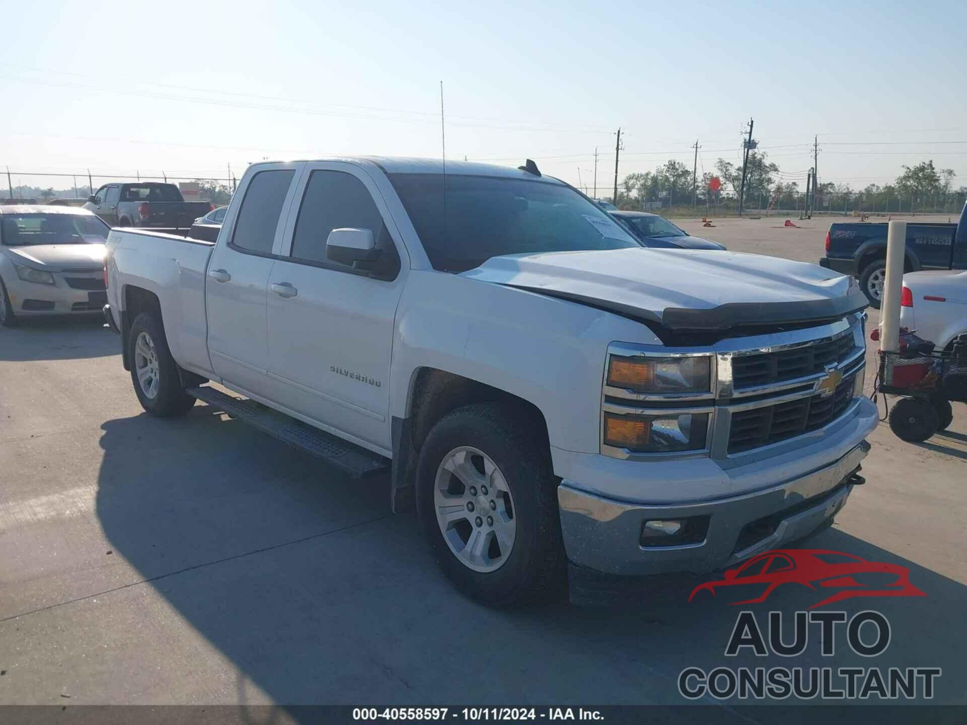 CHEVROLET SILVERADO 1500 2015 - 1GCVKREC8FZ234088