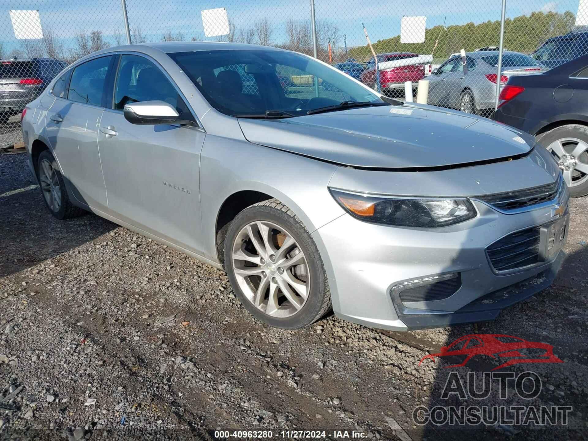 CHEVROLET MALIBU 2018 - 1G1ZD5STXJF172673