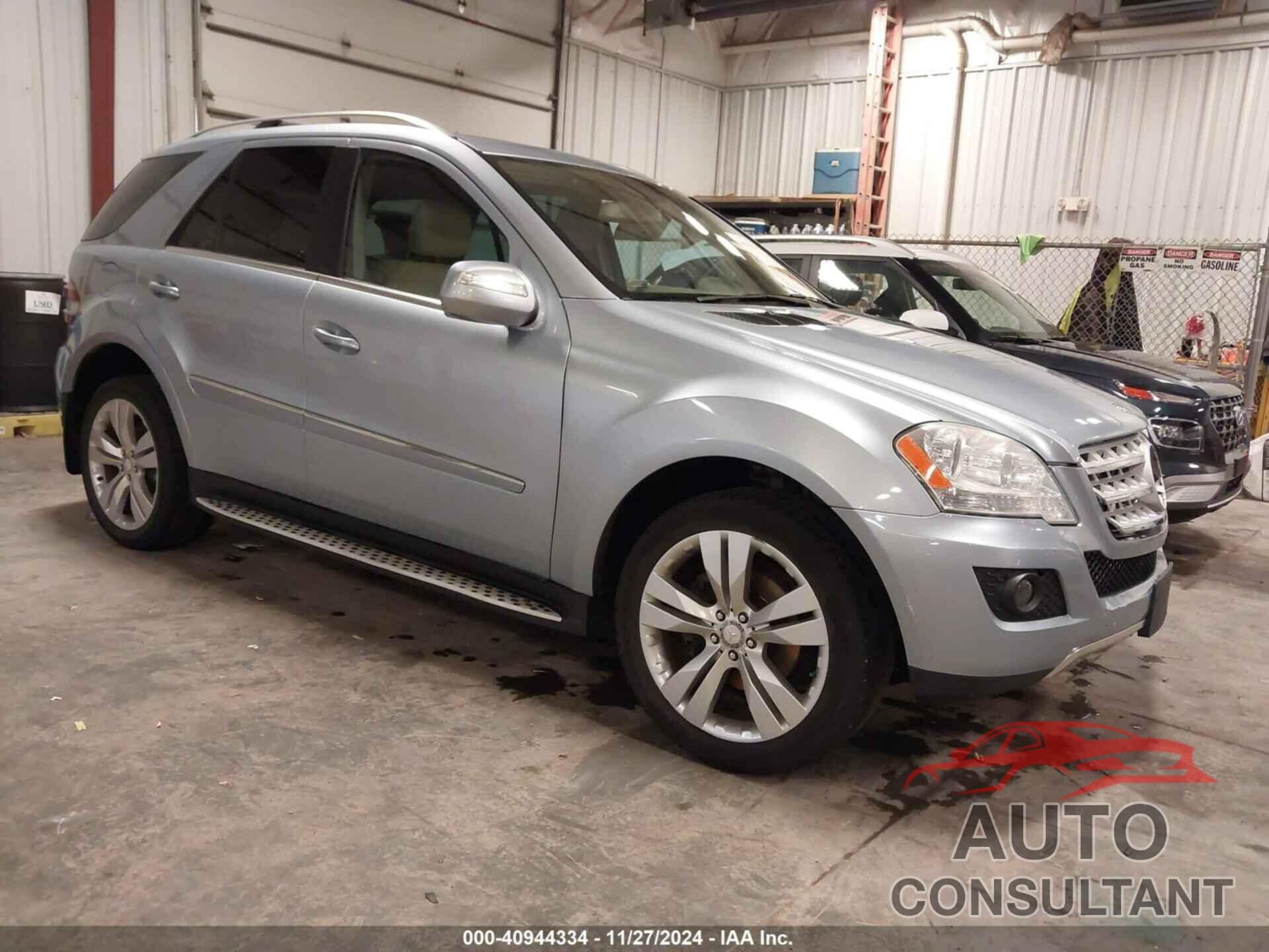MERCEDES-BENZ ML 350 2010 - 4JGBB8GB5AA562847