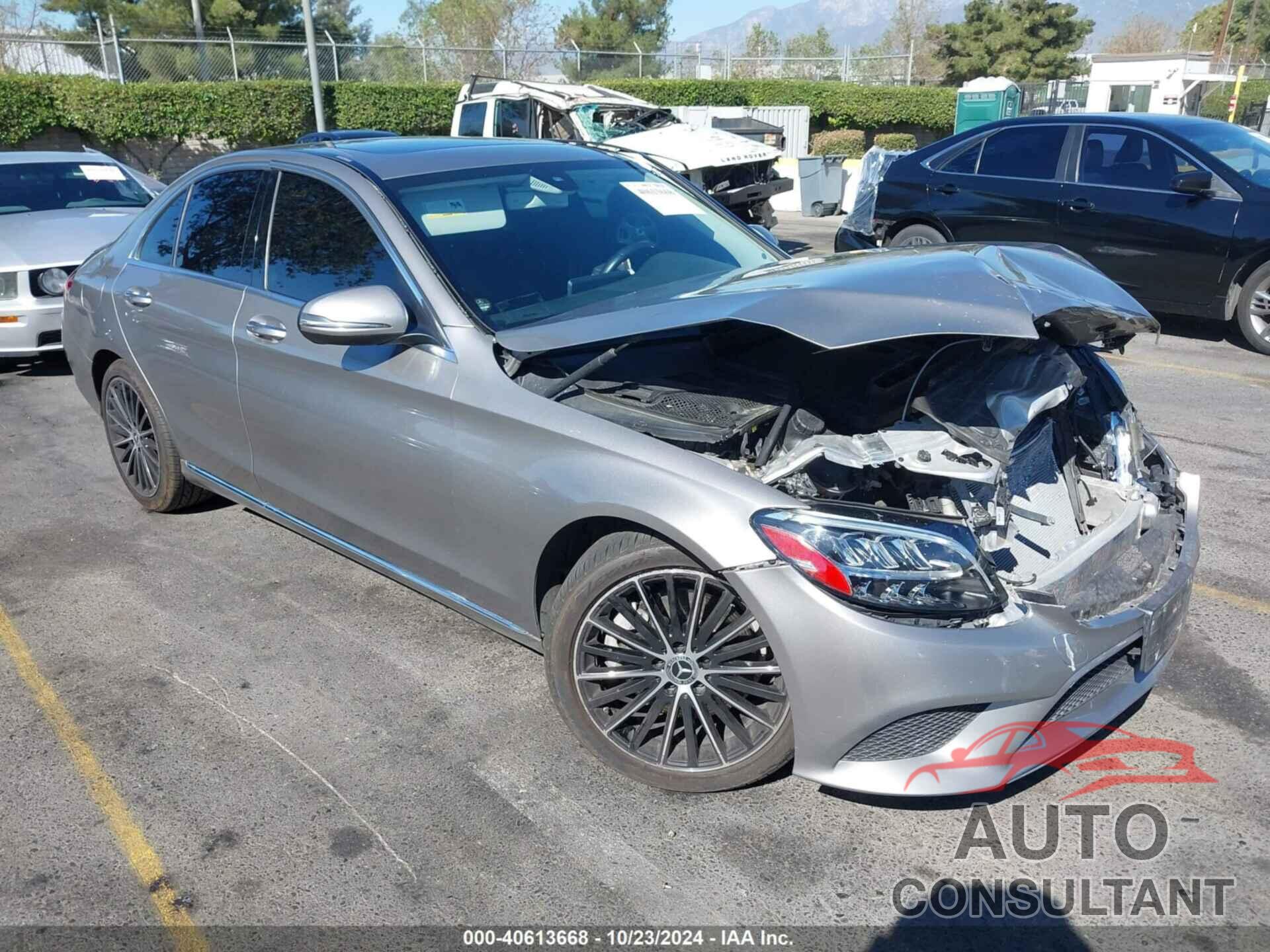 MERCEDES-BENZ C 300 2019 - 55SWF8DB8KU300701