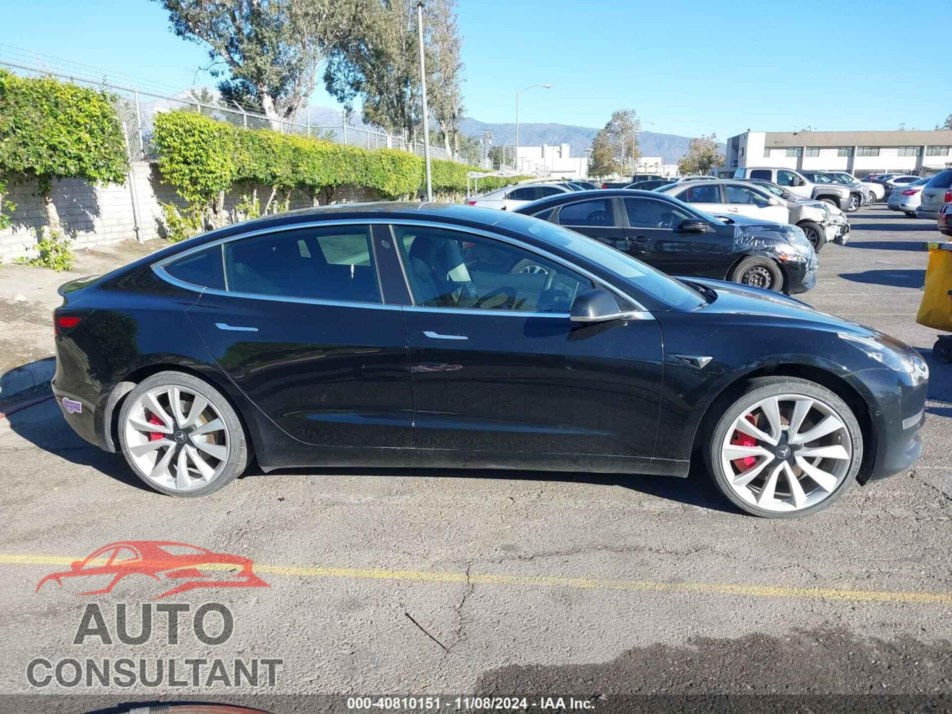 TESLA MODEL 3 2019 - 5YJ3E1EB9KF425655
