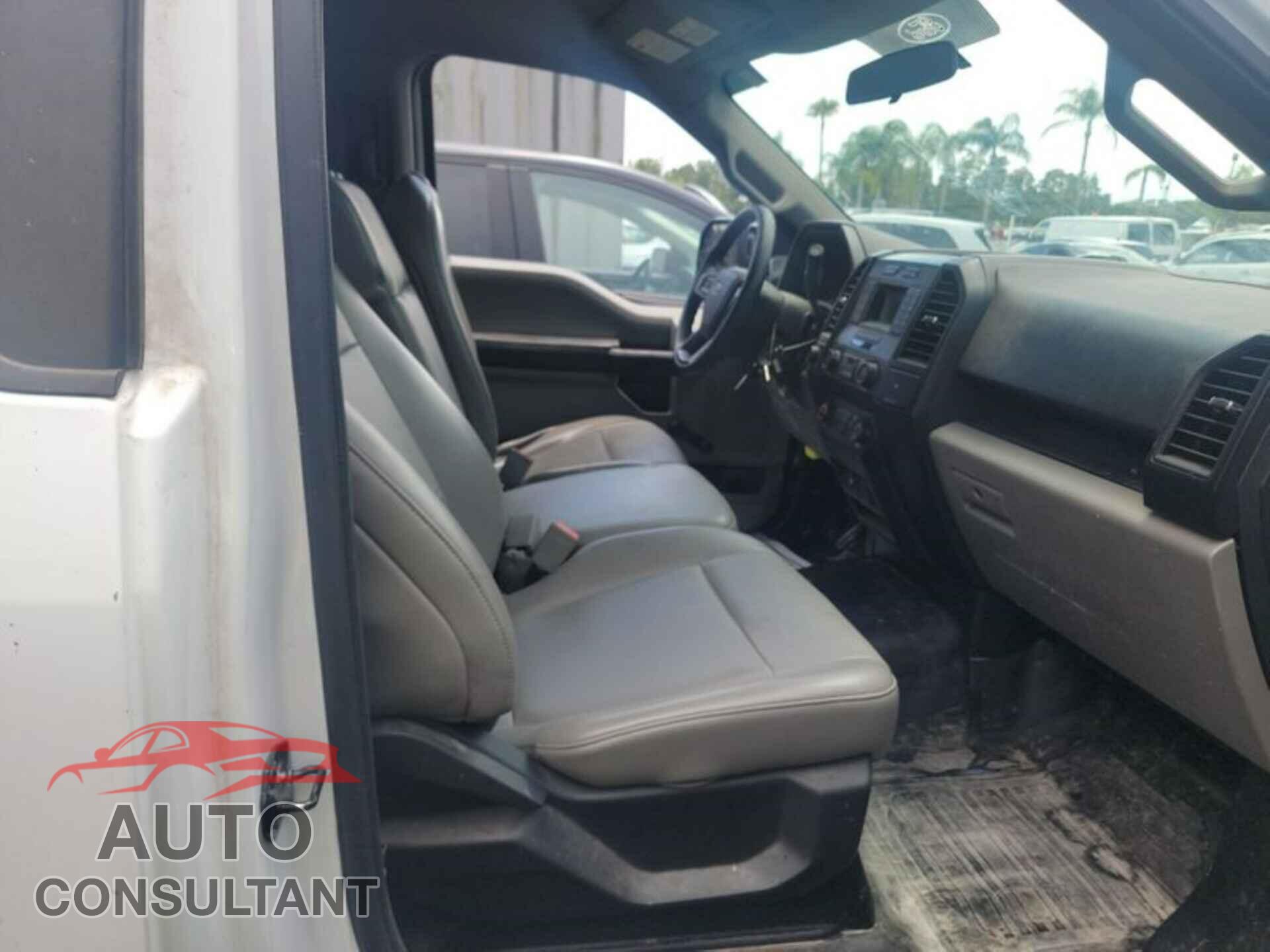 FORD F150 2018 - 1FTMF1CB4JFA19829