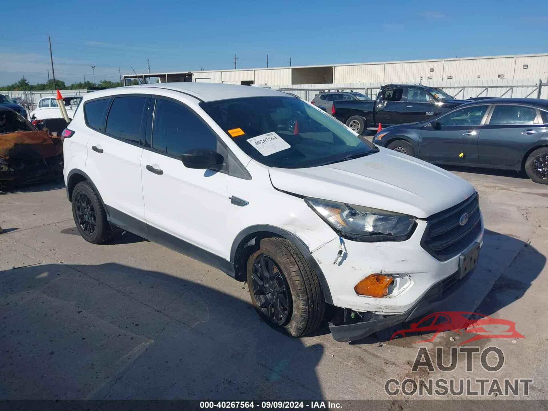 FORD ESCAPE 2018 - 1FMCU0F7XJUB41959