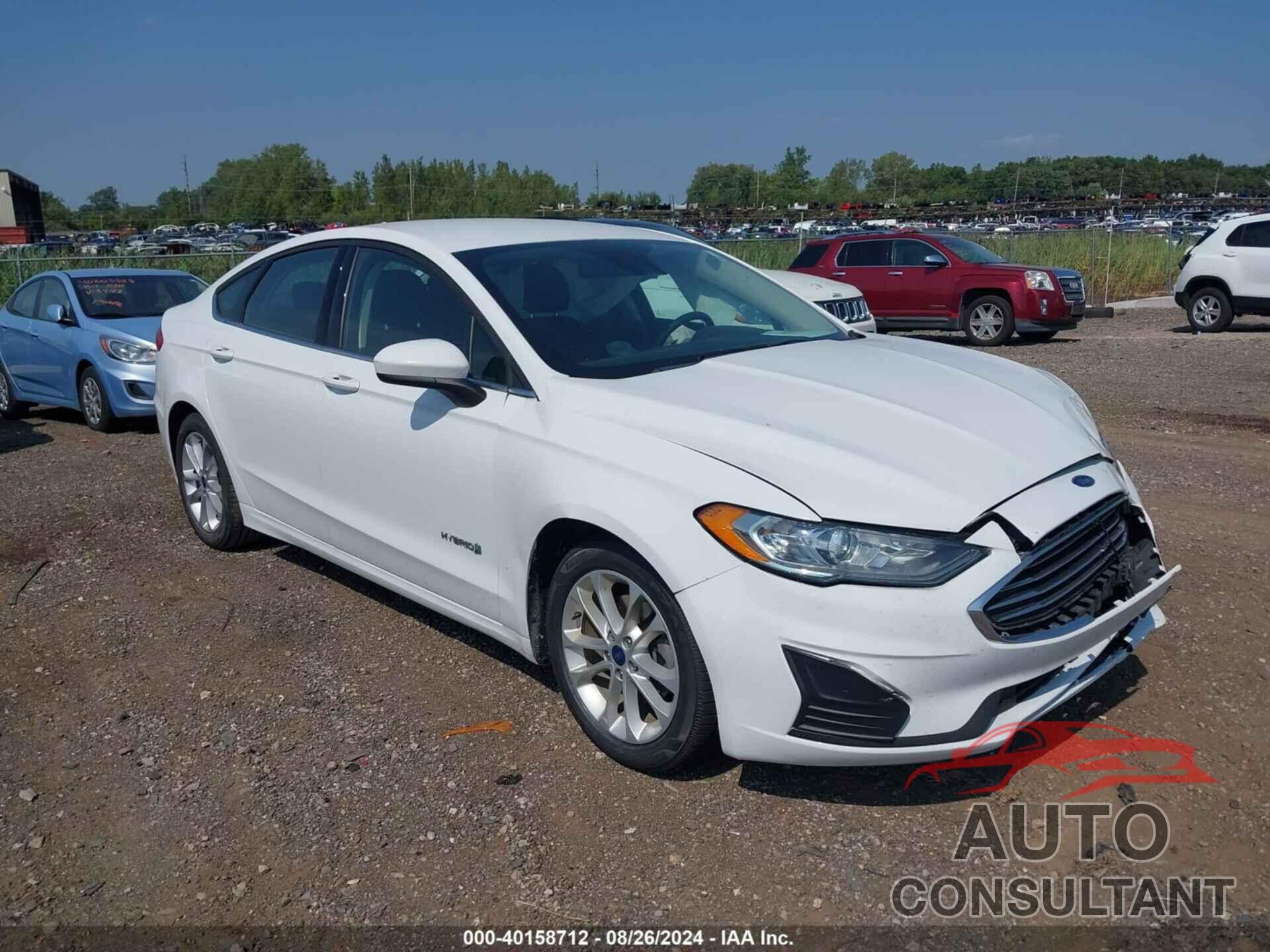 FORD FUSION HYBRID 2019 - 3FA6P0LU9KR130775