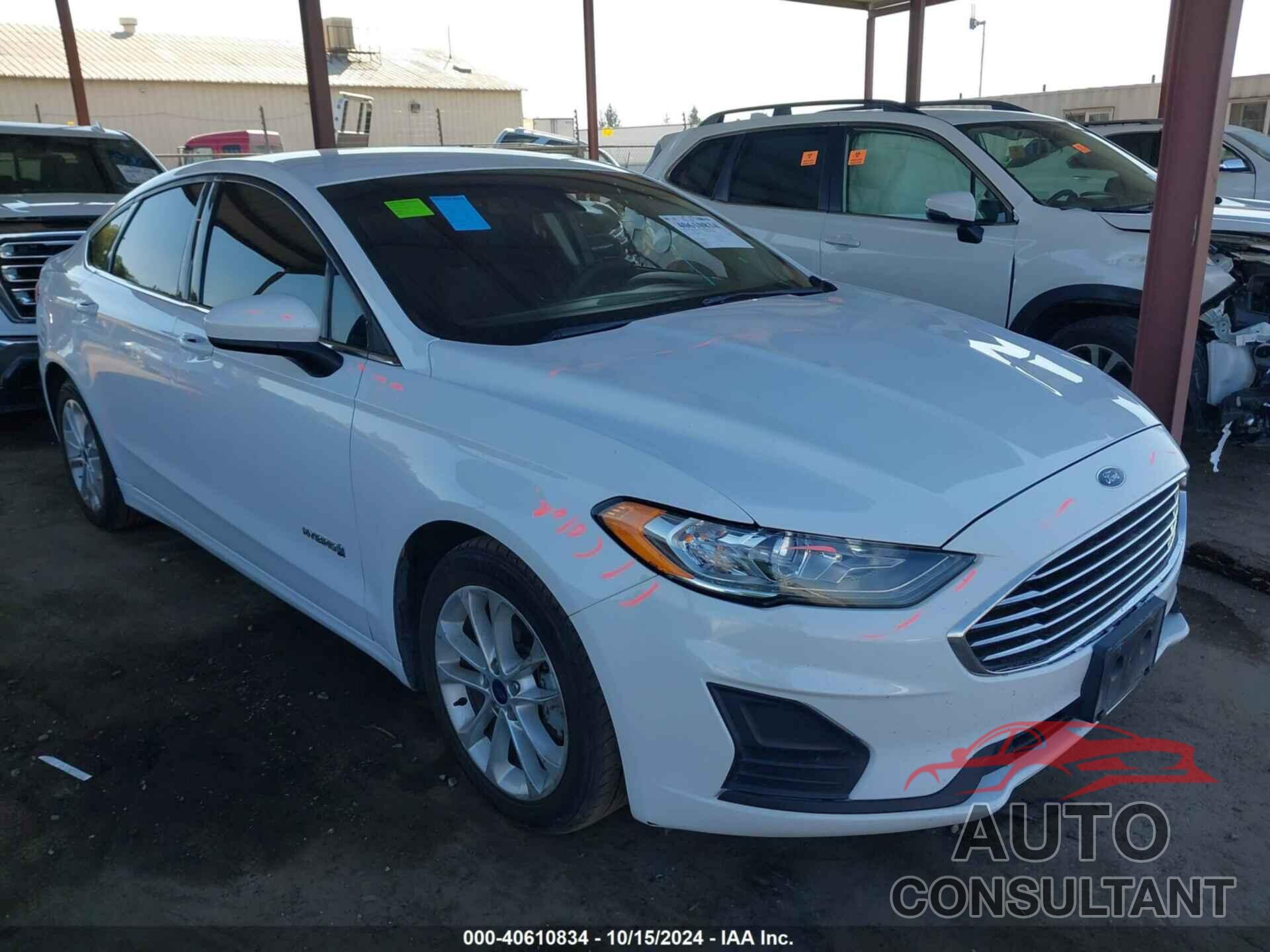 FORD FUSION HYBRID 2019 - 3FA6P0LU8KR188957