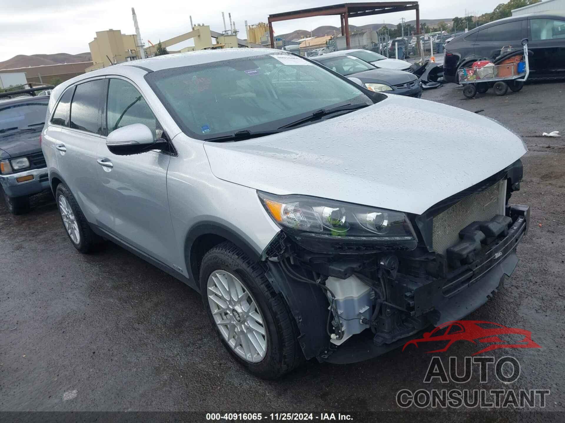 KIA SORENTO 2019 - 5XYPGDA57KG570814