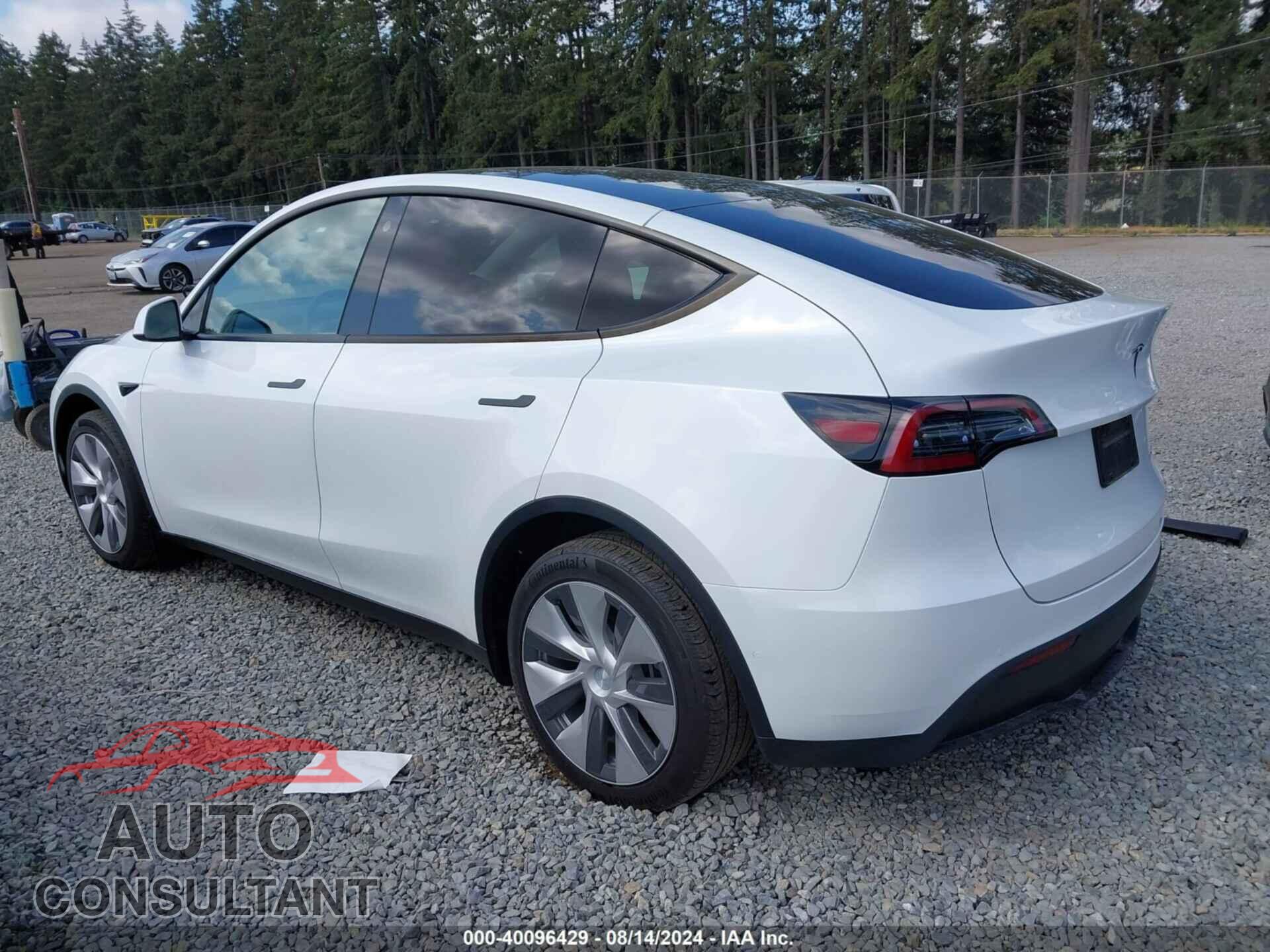 TESLA MODEL Y 2022 - 7SAYGDEE4NF449705