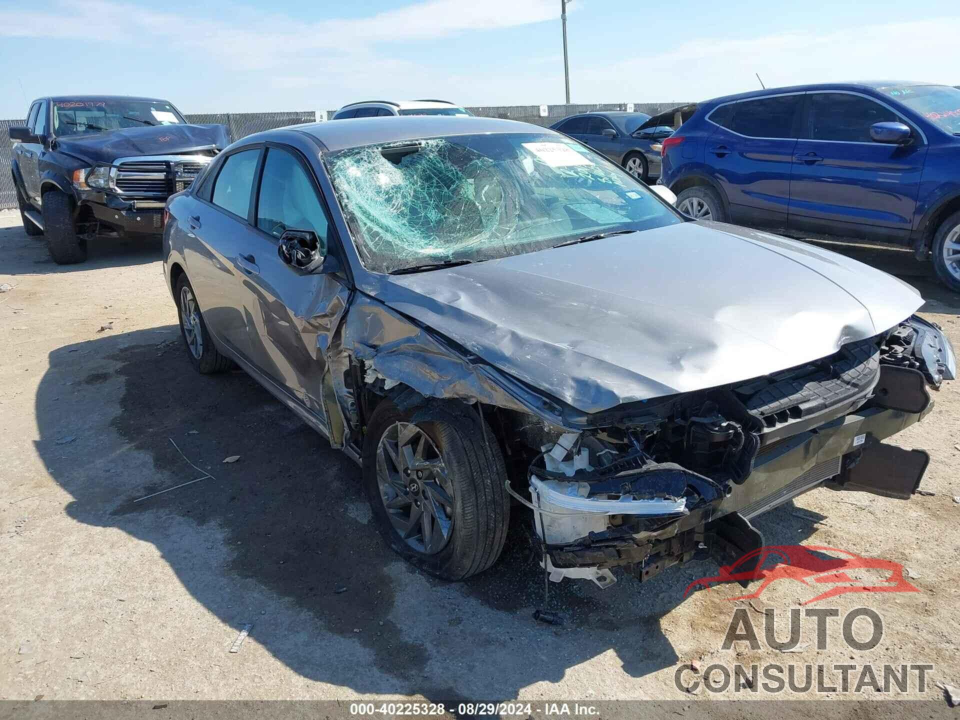 HYUNDAI ELANTRA 2024 - KMHLM4DG9RU754600