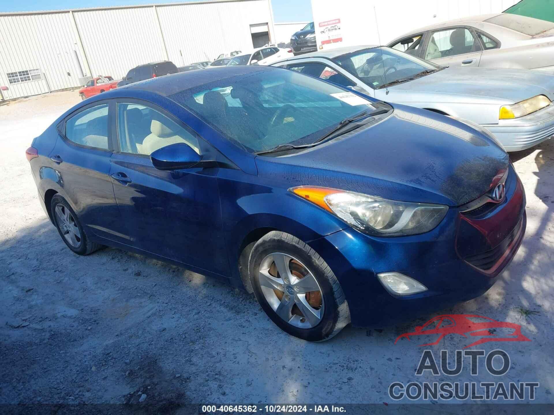 HYUNDAI ELANTRA 2013 - KMHDH4AE8DU871153