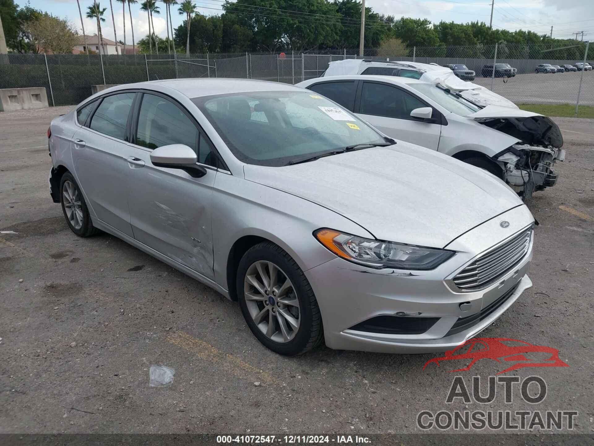 FORD FUSION HYBRID 2017 - 3FA6P0LU2HR344015