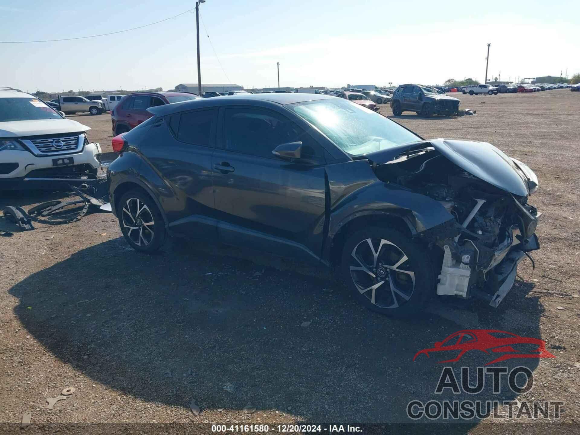 TOYOTA C-HR 2018 - NMTKHMBX1JR011461