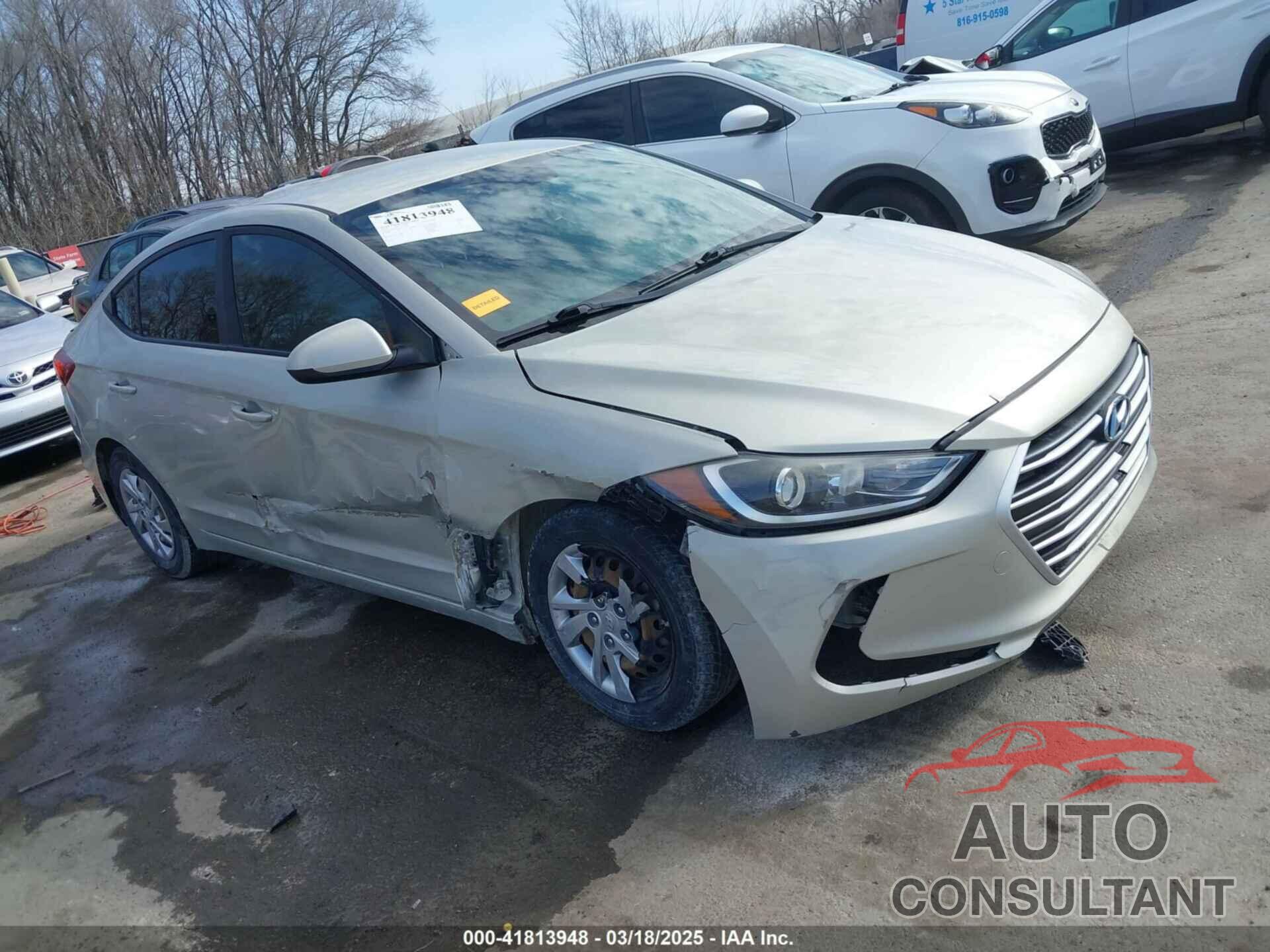 HYUNDAI ELANTRA 2018 - KMHD74LF9JU475088