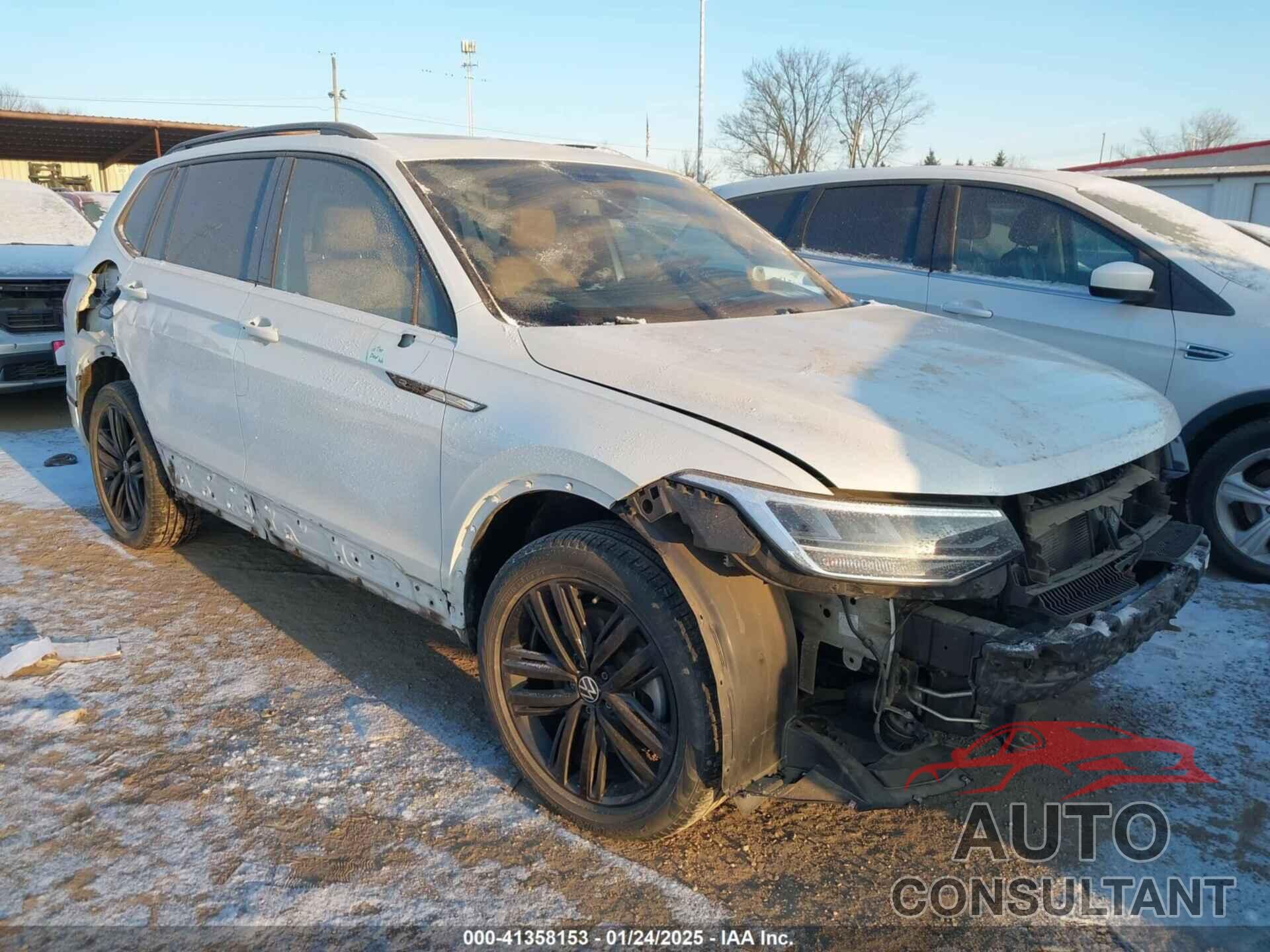 VOLKSWAGEN TIGUAN 2022 - 3VVCB7AX3NM060176