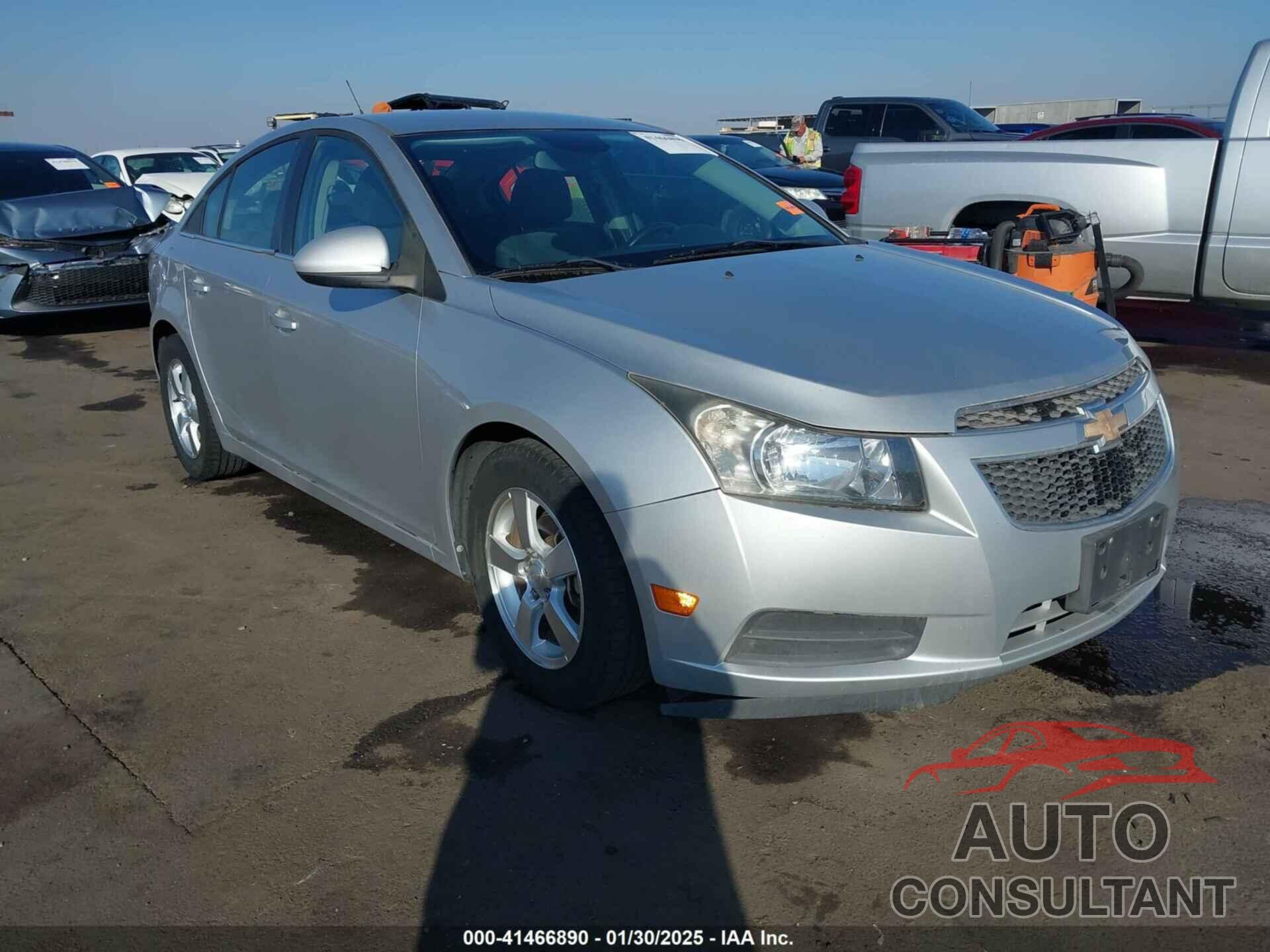 CHEVROLET CRUZE 2013 - 1G1PC5SB1D7264674