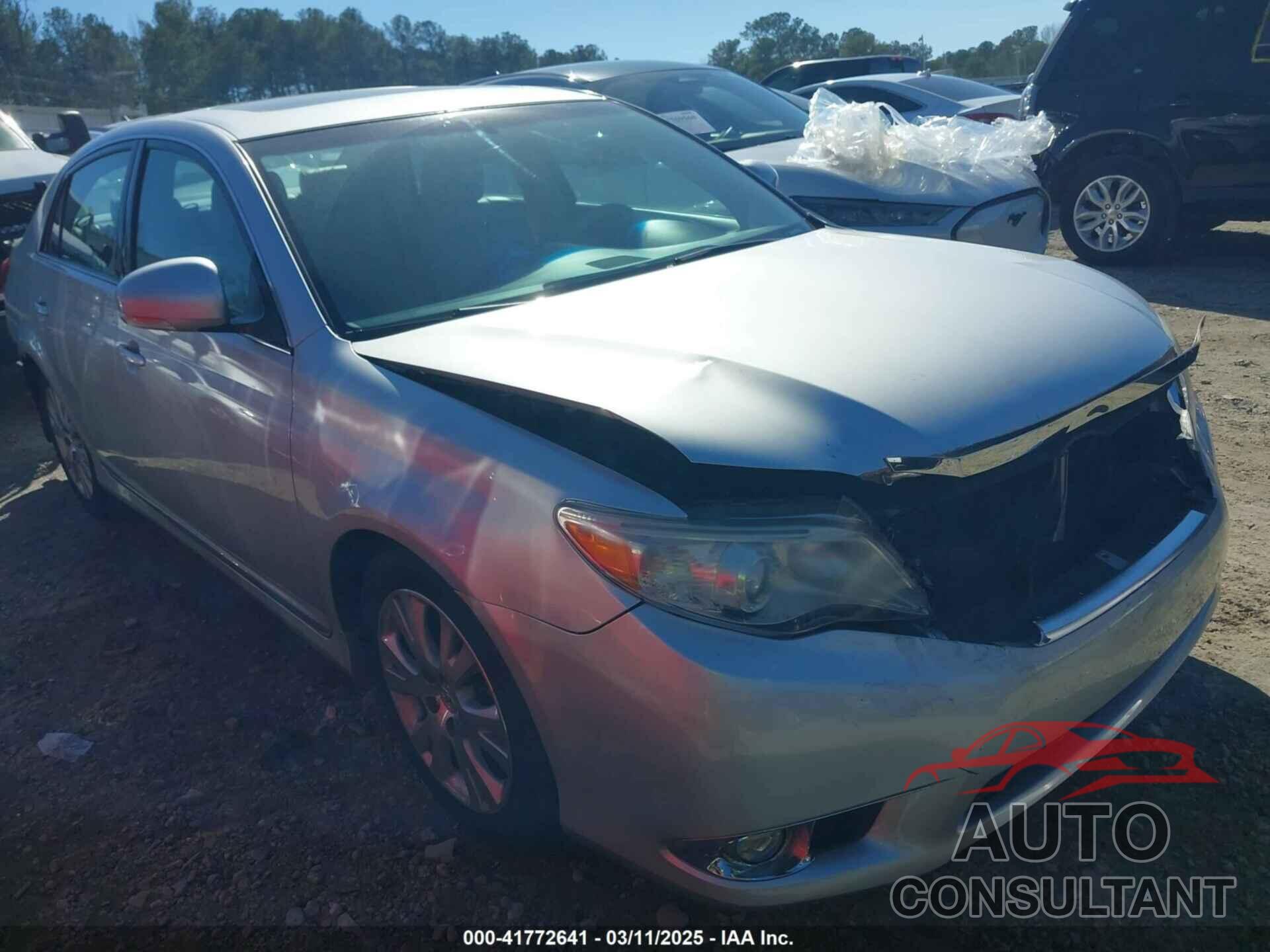 TOYOTA AVALON 2011 - 4T1BK3DB3BU377302