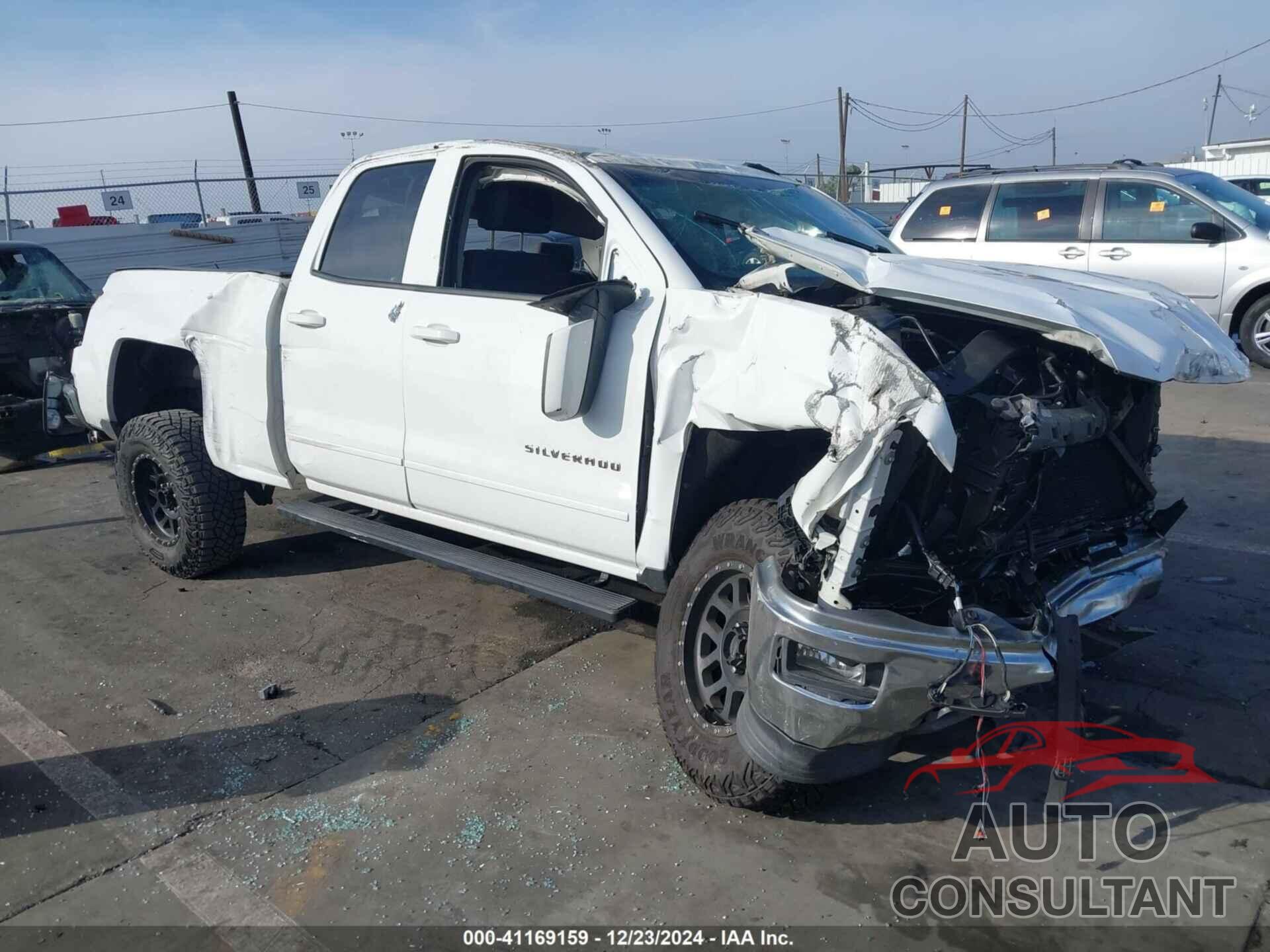 CHEVROLET SILVERADO 2015 - 1GCRCREHXFZ358504