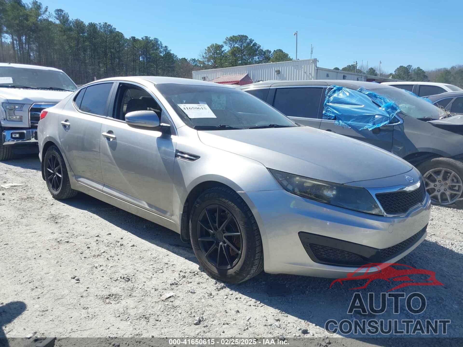 KIA OPTIMA 2011 - KNAGM4A79B5077927