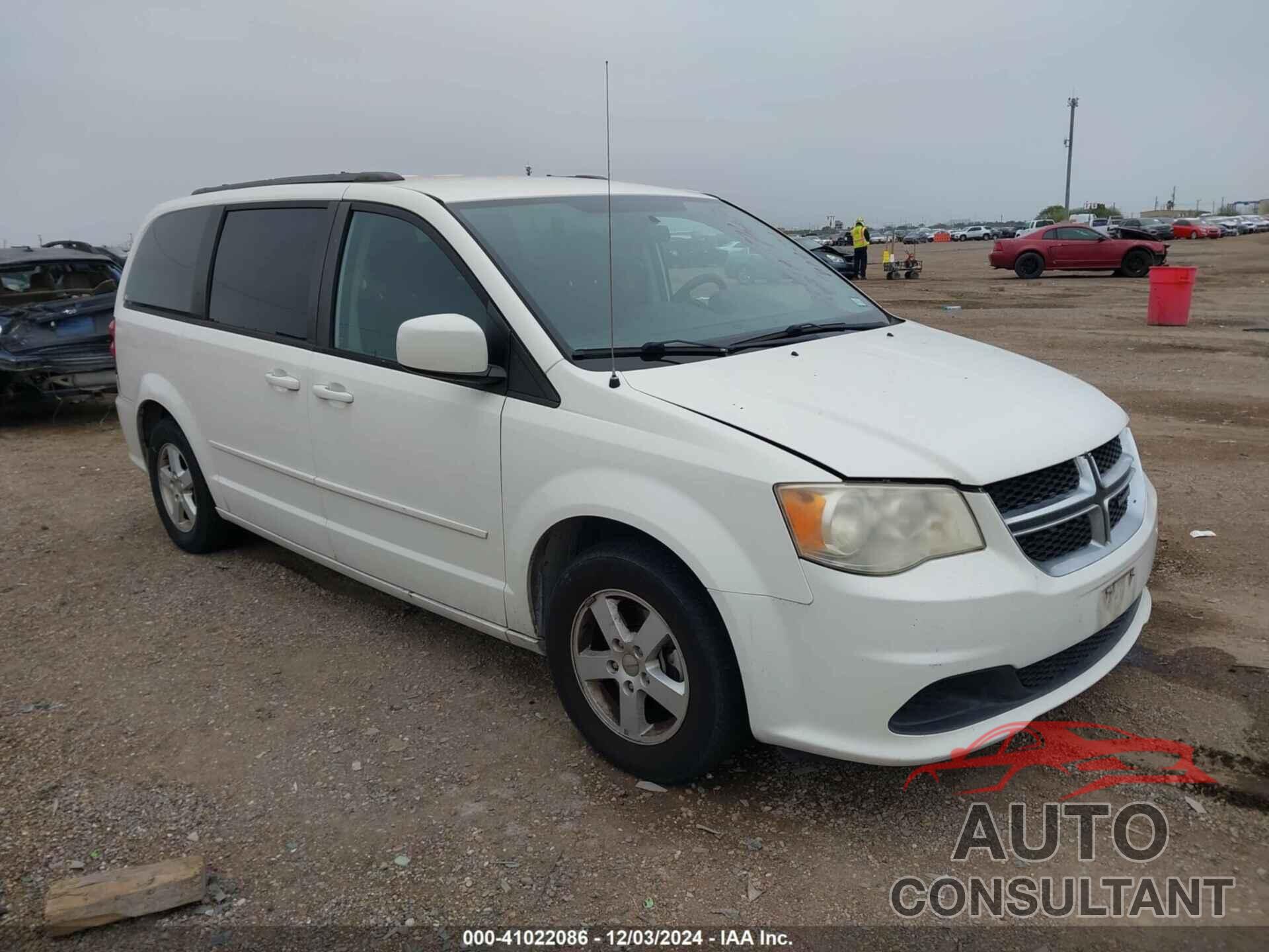 DODGE GRAND CARAVAN 2013 - 2C4RDGCG8DR627425