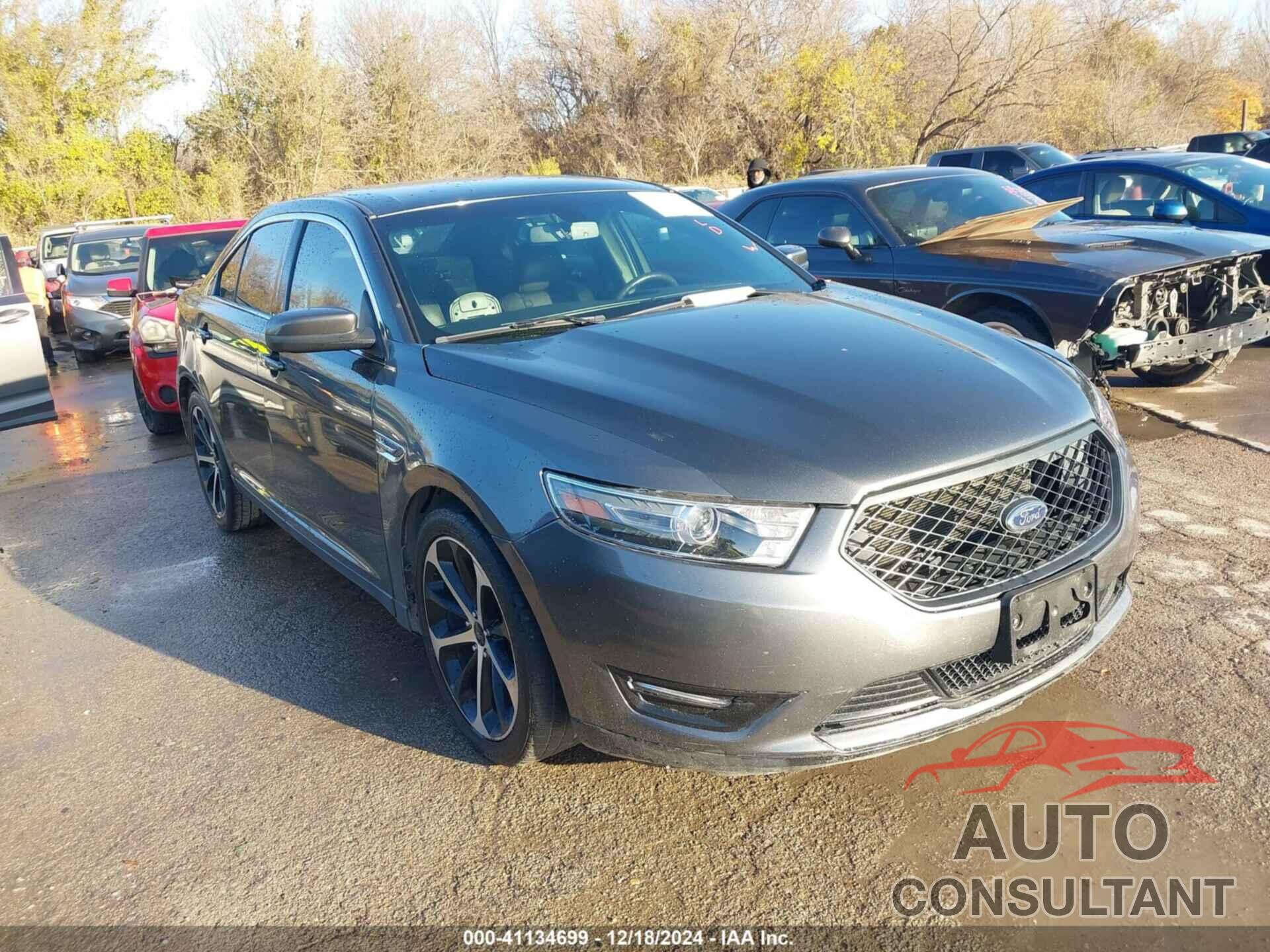 FORD TAURUS 2015 - 1FAHP2E88FG145723