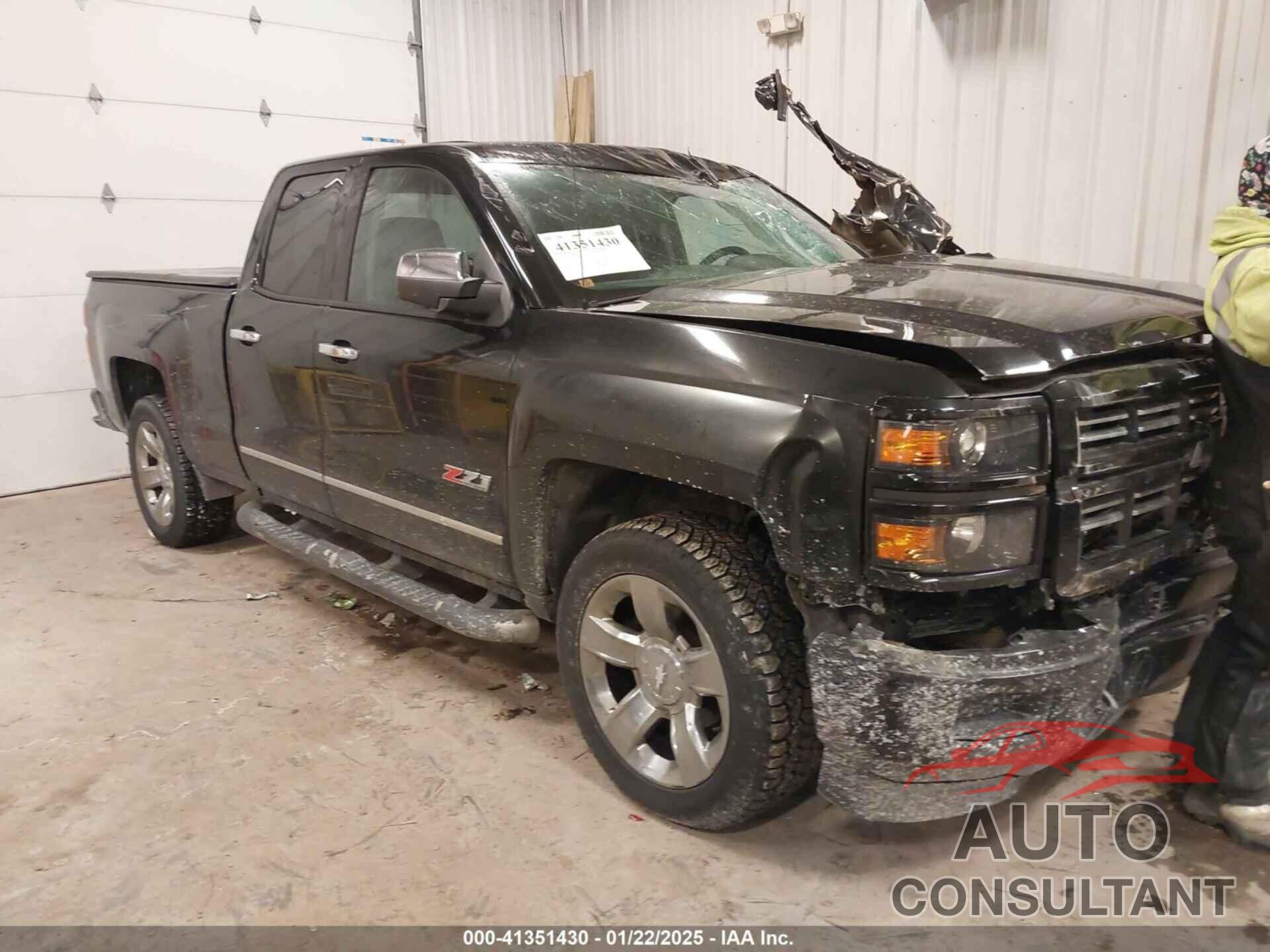 CHEVROLET SILVERADO 1500 2015 - 1GCVKREC4FZ345690