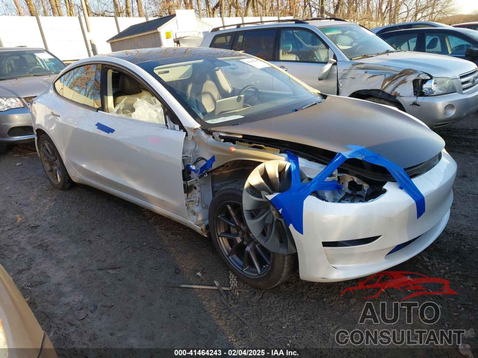 TESLA MODEL 3 2023 - 5YJ3E1EAXPF584537
