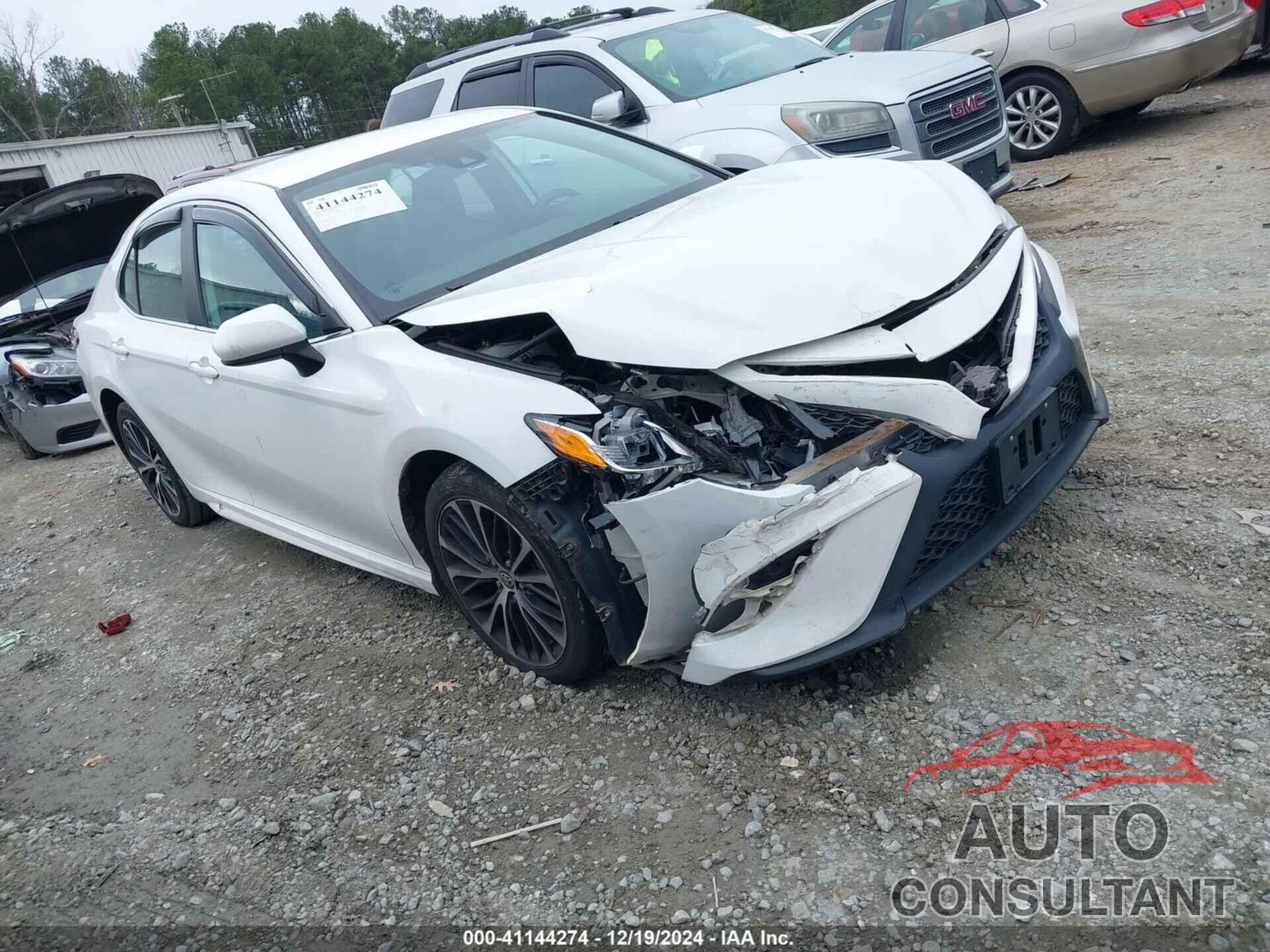 TOYOTA CAMRY 2020 - 4T1G11AK2LU361448