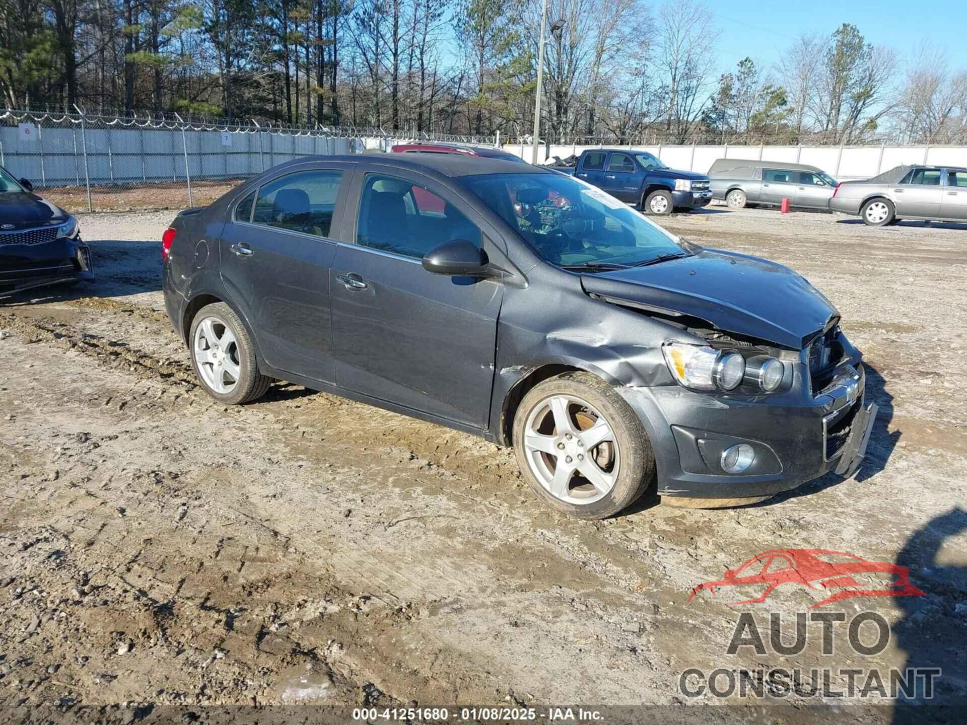 CHEVROLET SONIC 2016 - 1G1JE5SB8G4151889