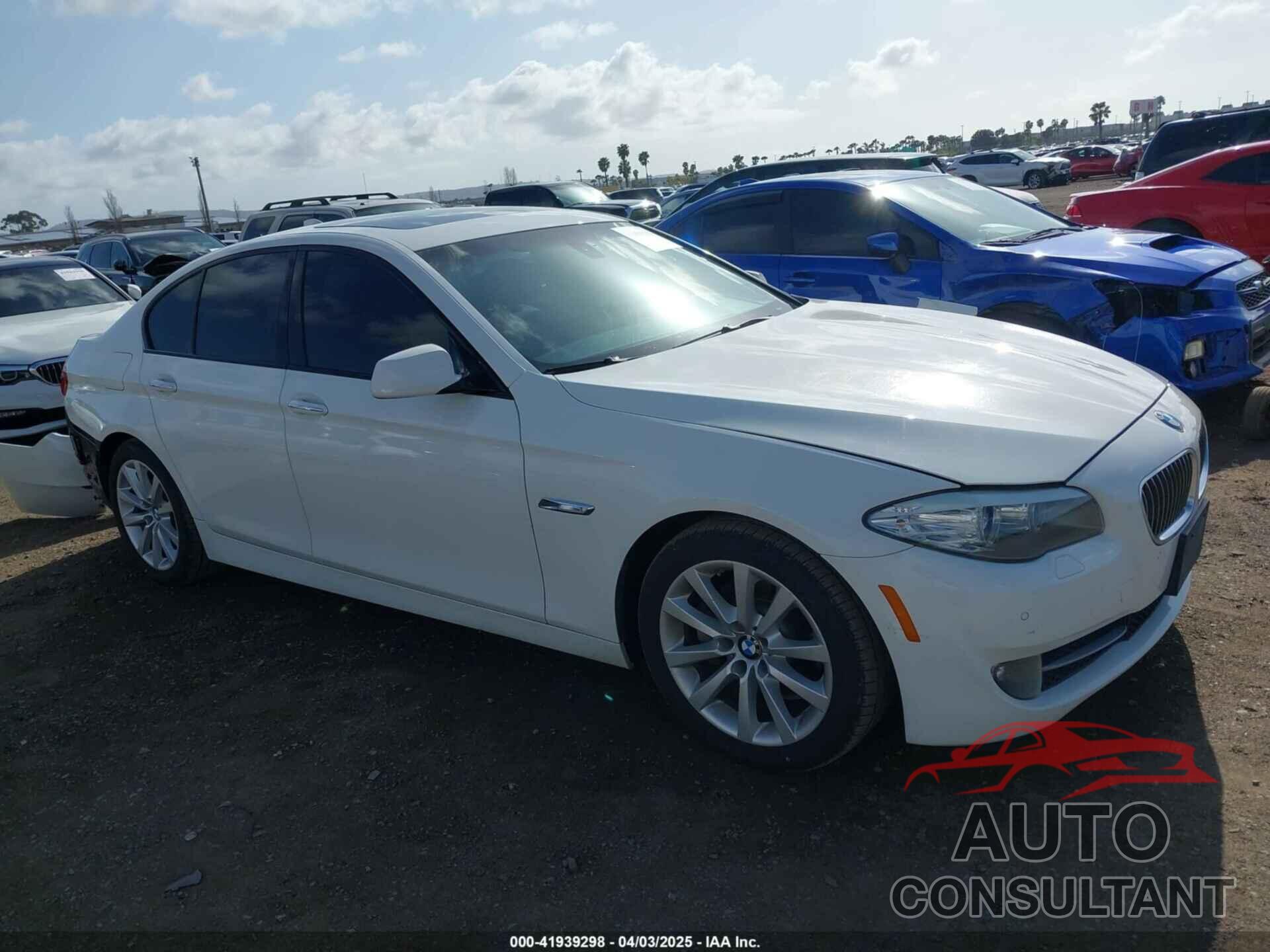 BMW 528I 2011 - WBAFR1C53BC747250