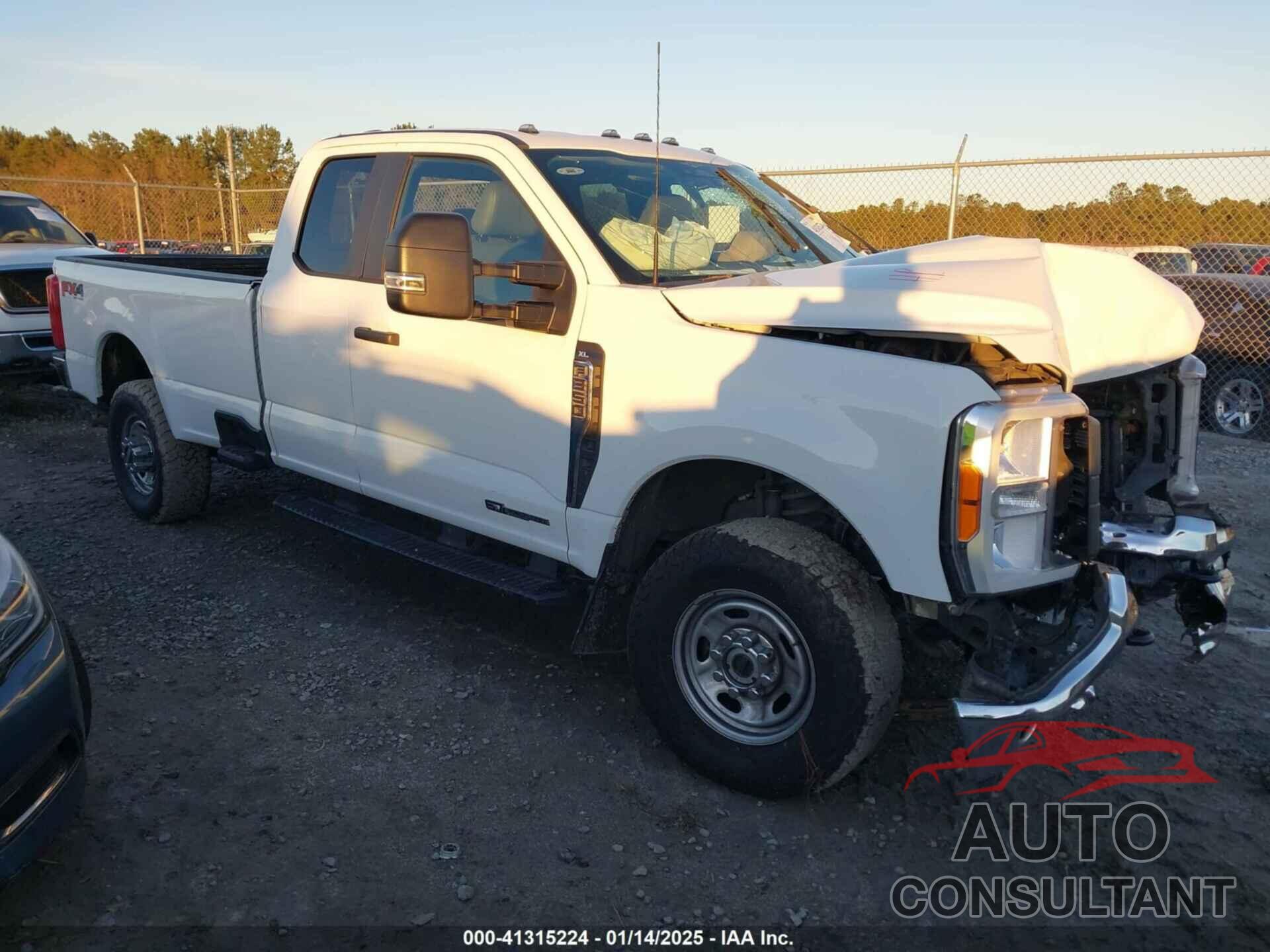 FORD F-350 2023 - 1FT8X3BT3PED14181