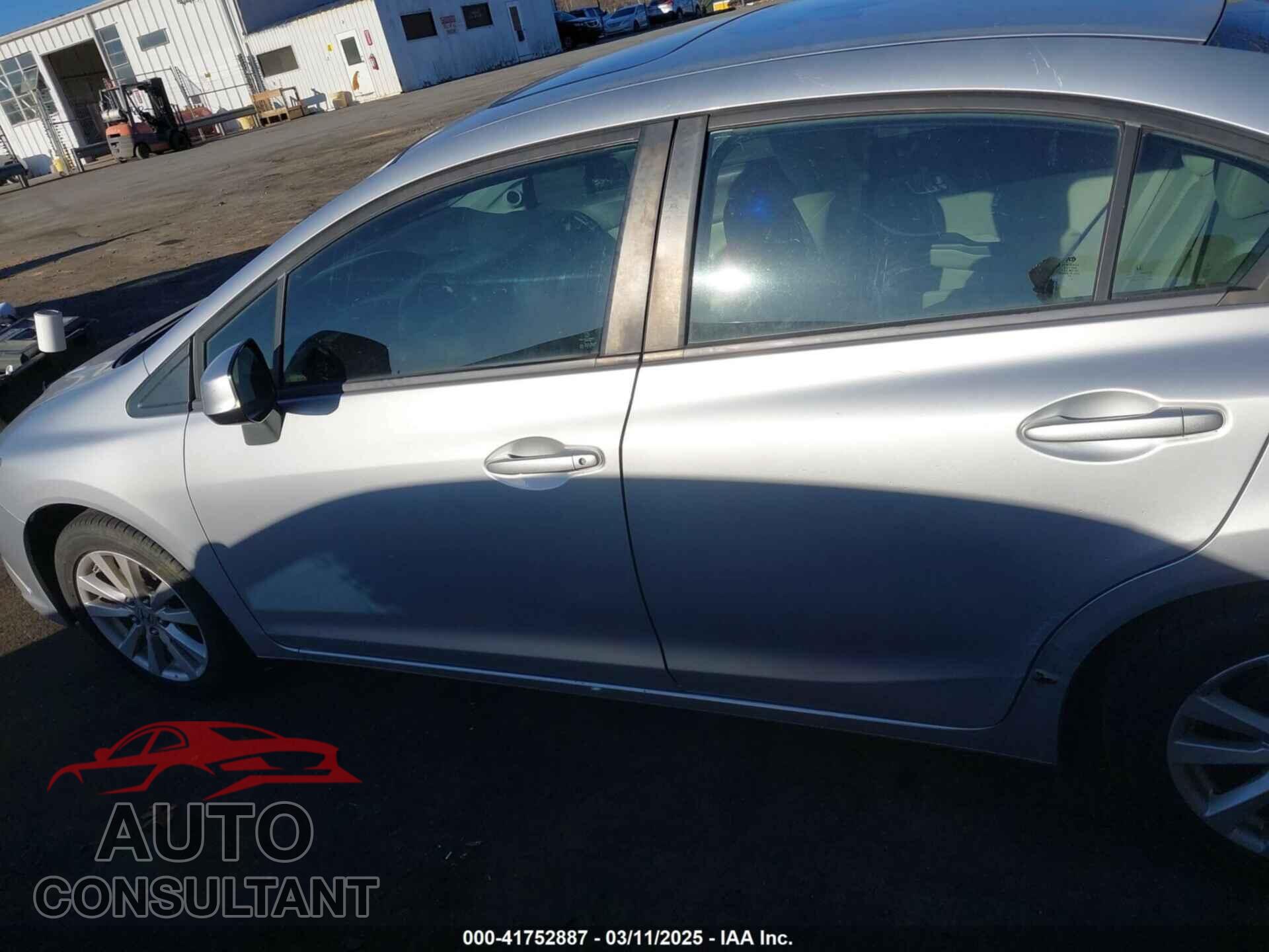 HONDA CIVIC 2012 - 2HGFB2F84CH582120