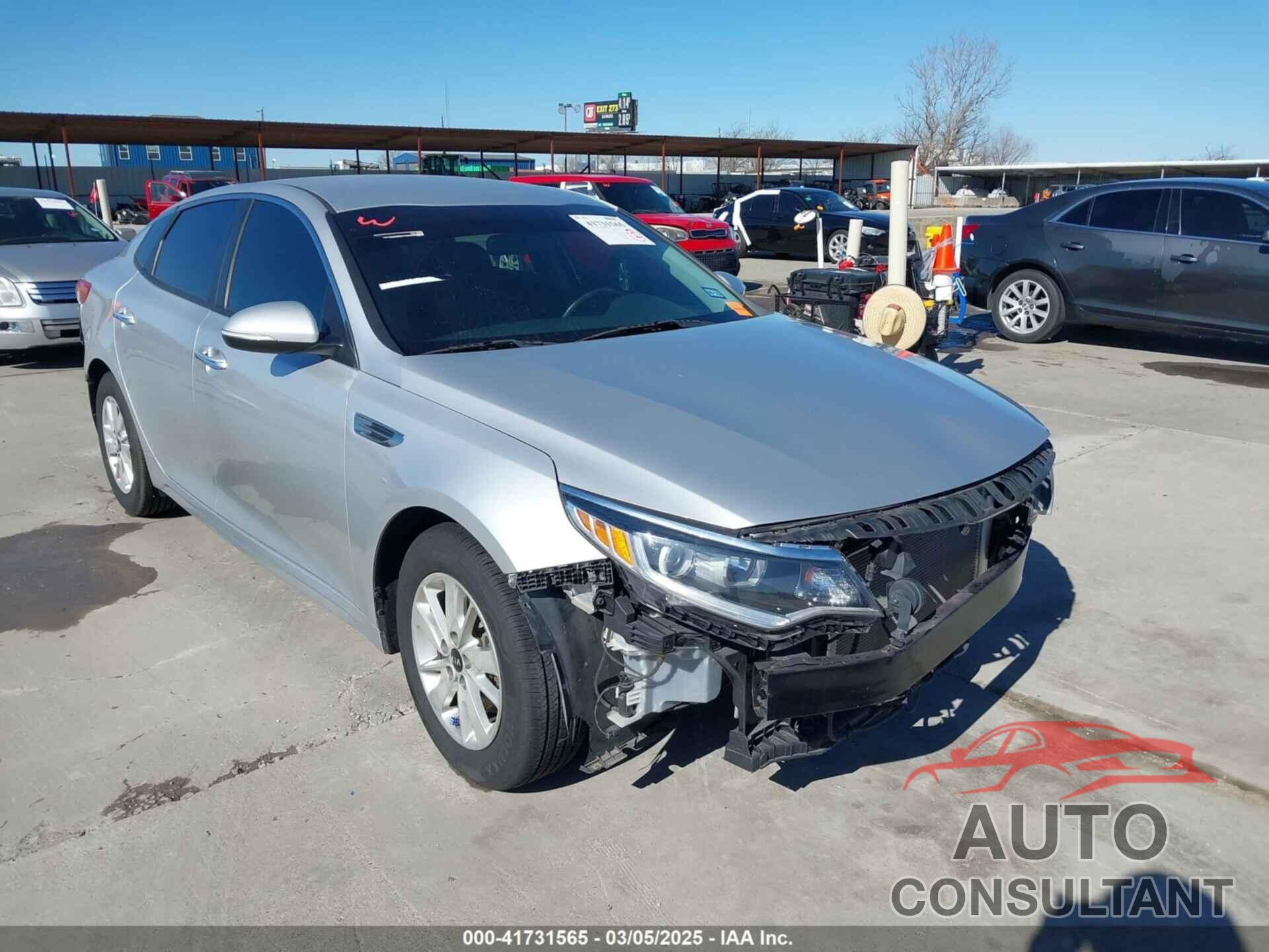 KIA OPTIMA 2017 - KNAGT4L30H5145960