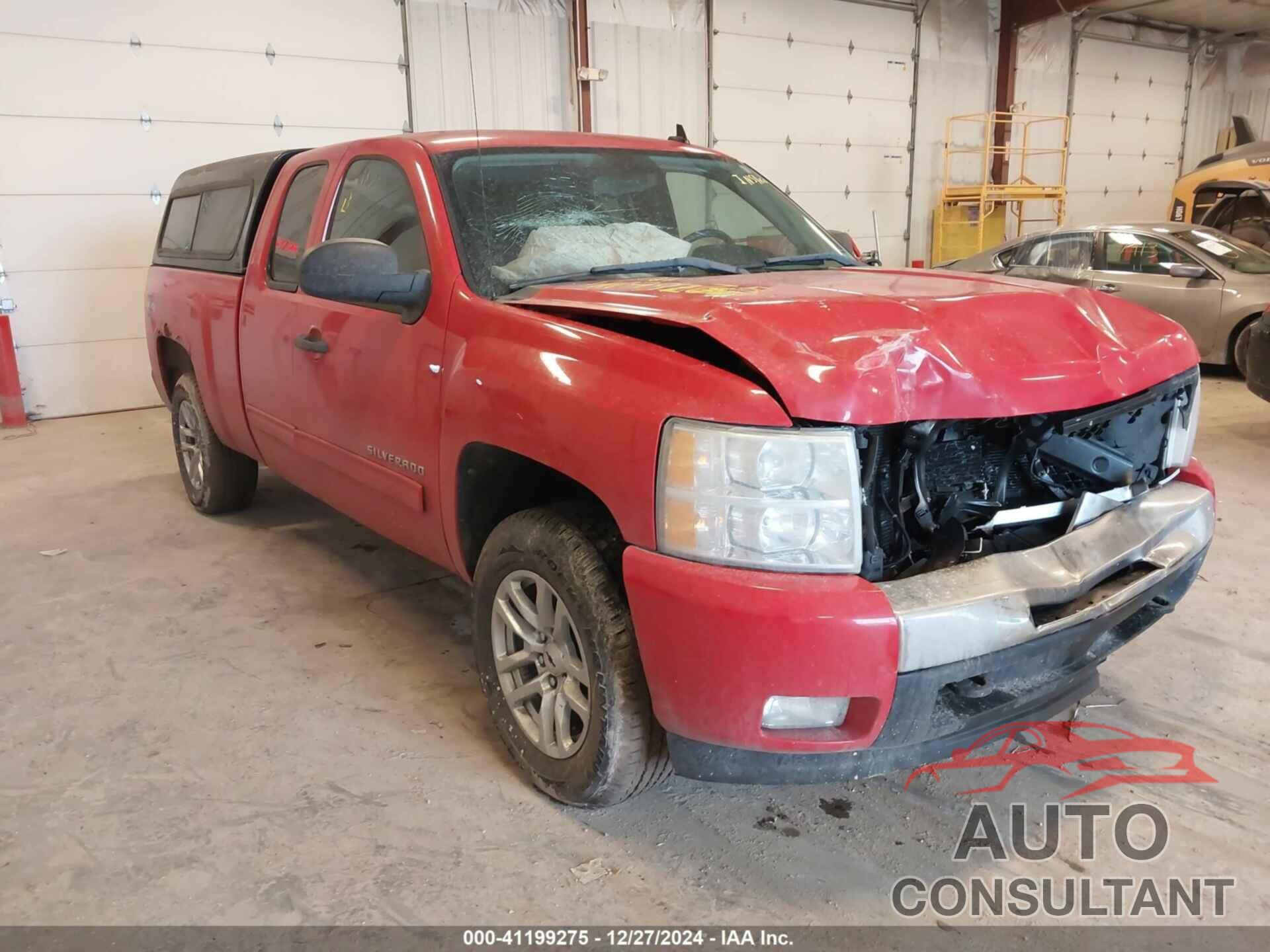 CHEVROLET SILVERADO 1500 2011 - 1GCRKSE31BZ302122