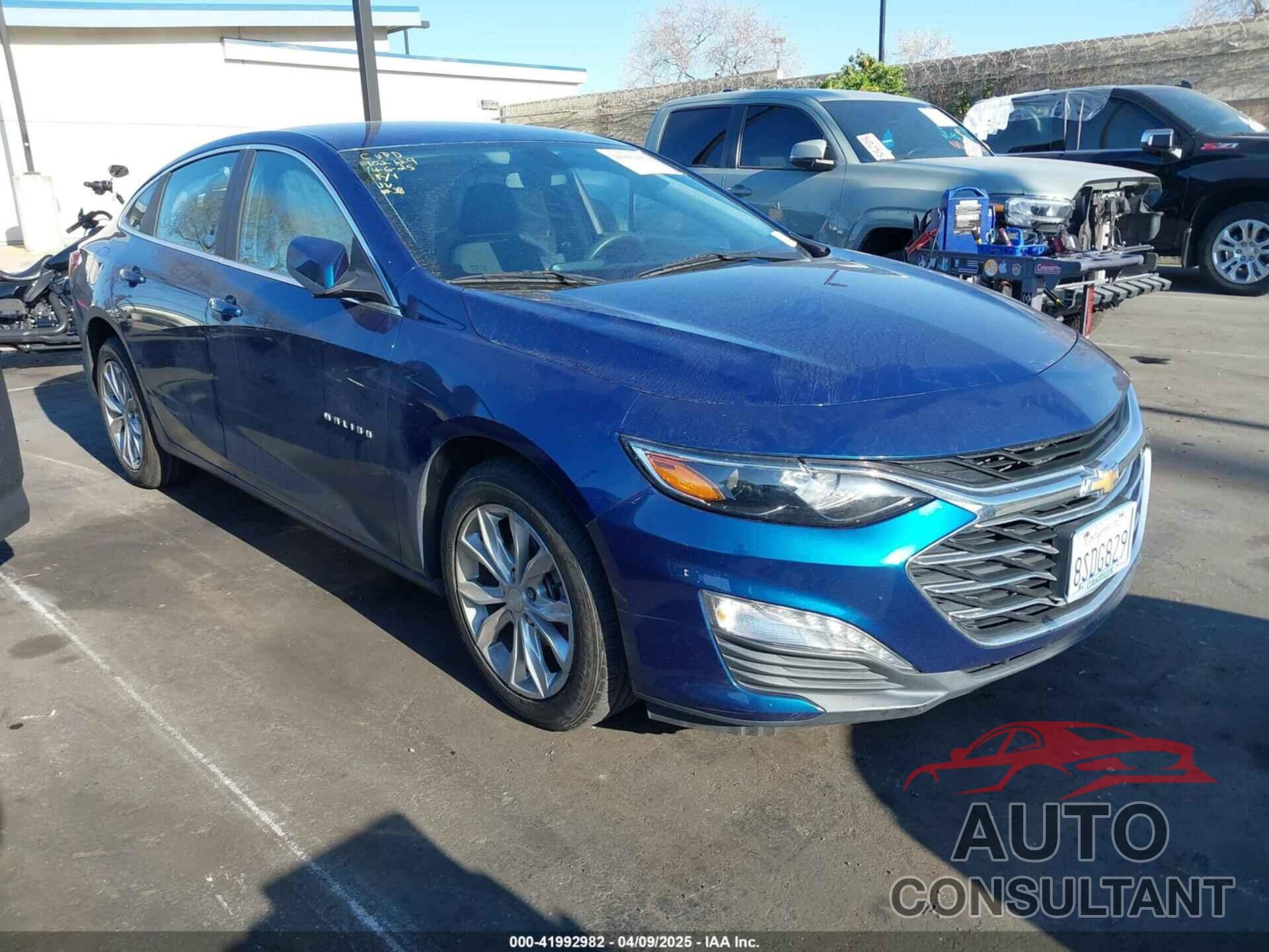 CHEVROLET MALIBU 2019 - 1G1ZD5ST9KF165473