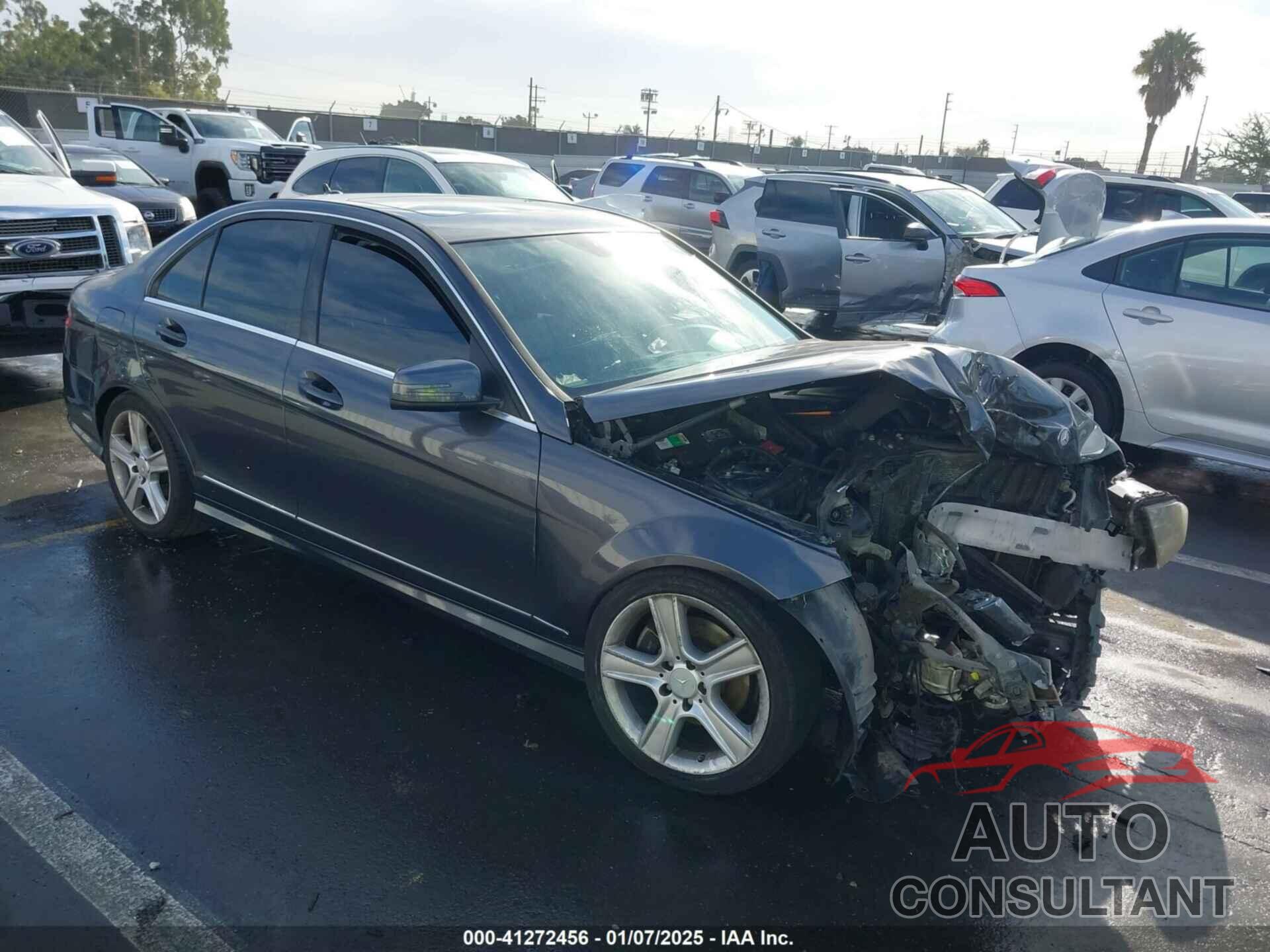 MERCEDES-BENZ C 300 2010 - WDDGF8BB1AR124744