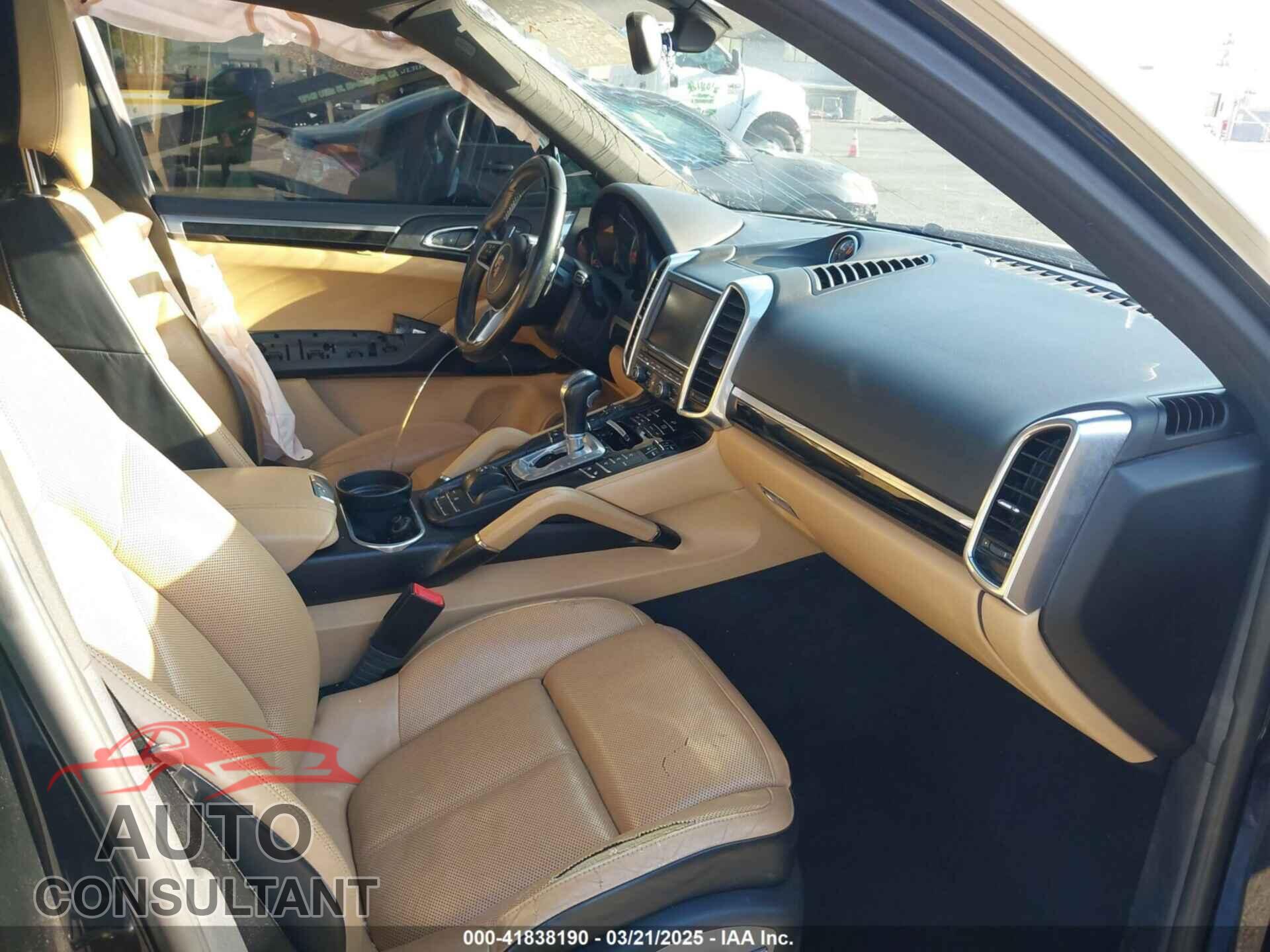 PORSCHE CAYENNE 2016 - WP1AB2A24GLA92778