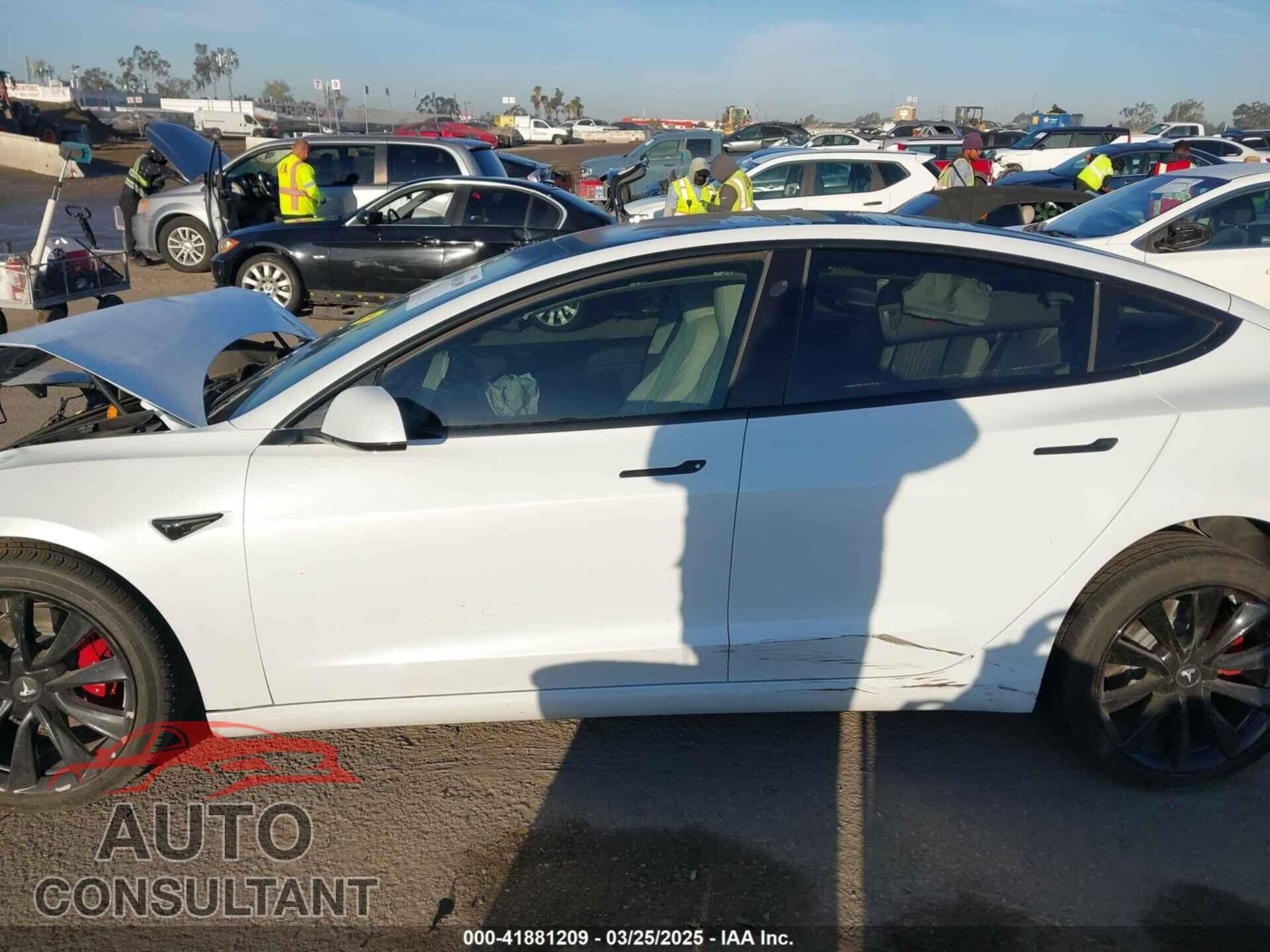 TESLA MODEL 3 2018 - 5YJ3E1EB0JF092440