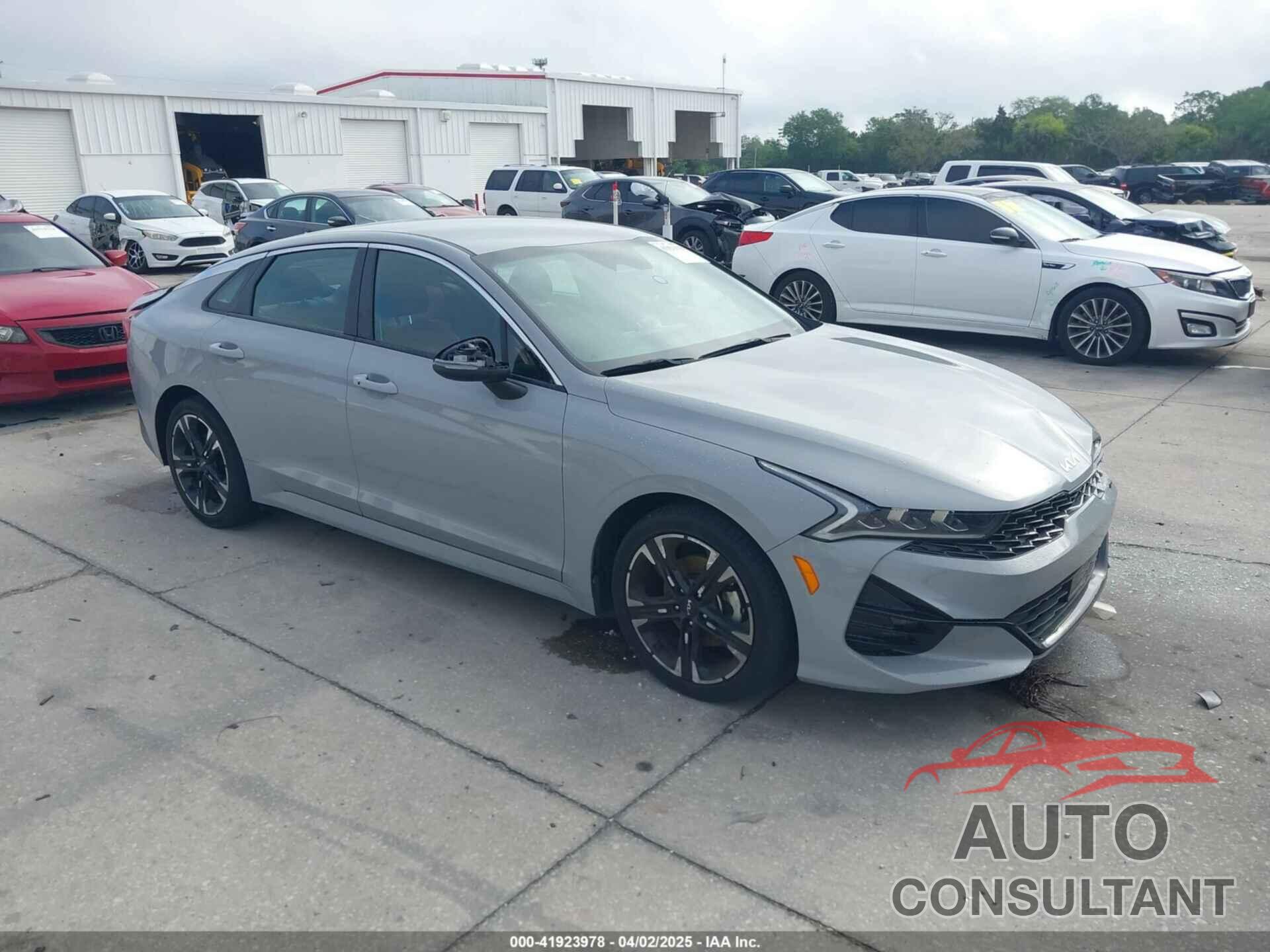 KIA K5 2023 - 5XXG64J24PG194562