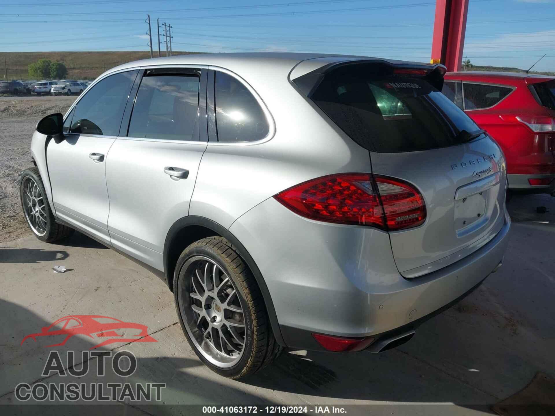 PORSCHE CAYENNE 2011 - WP1AB2A2XBLA44131
