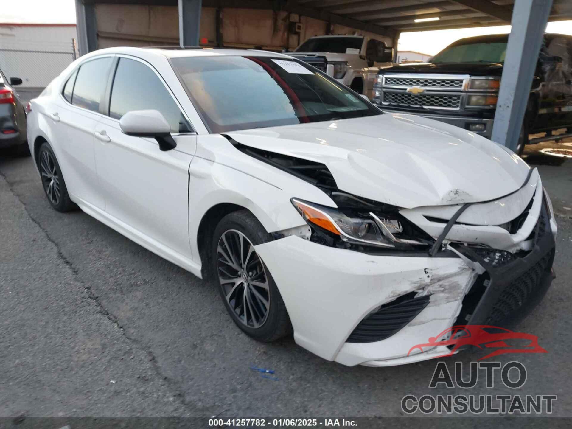 TOYOTA CAMRY 2018 - JTNB11HK9J3026514