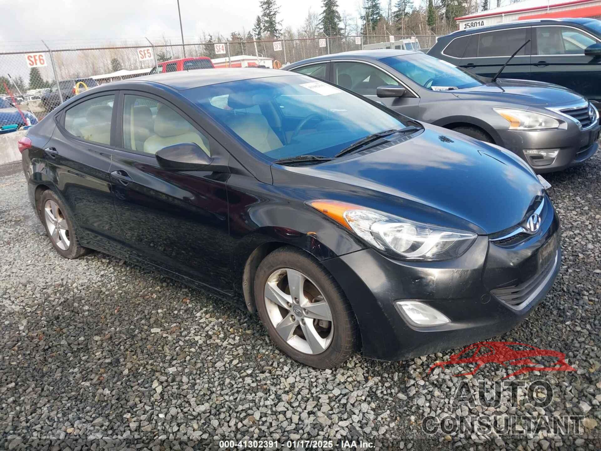 HYUNDAI ELANTRA 2013 - 5NPDH4AE9DH186173