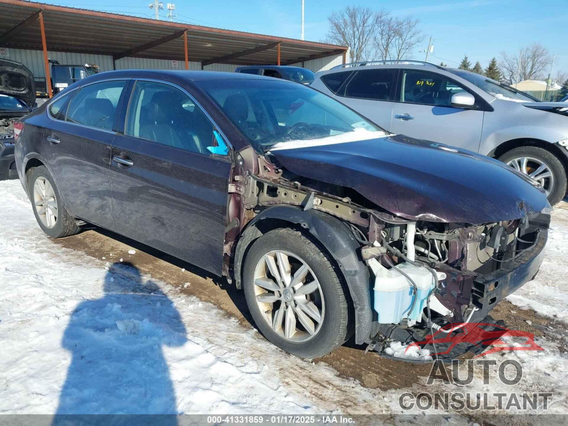 TOYOTA AVALON 2013 - 4T1BK1EB4DU044094