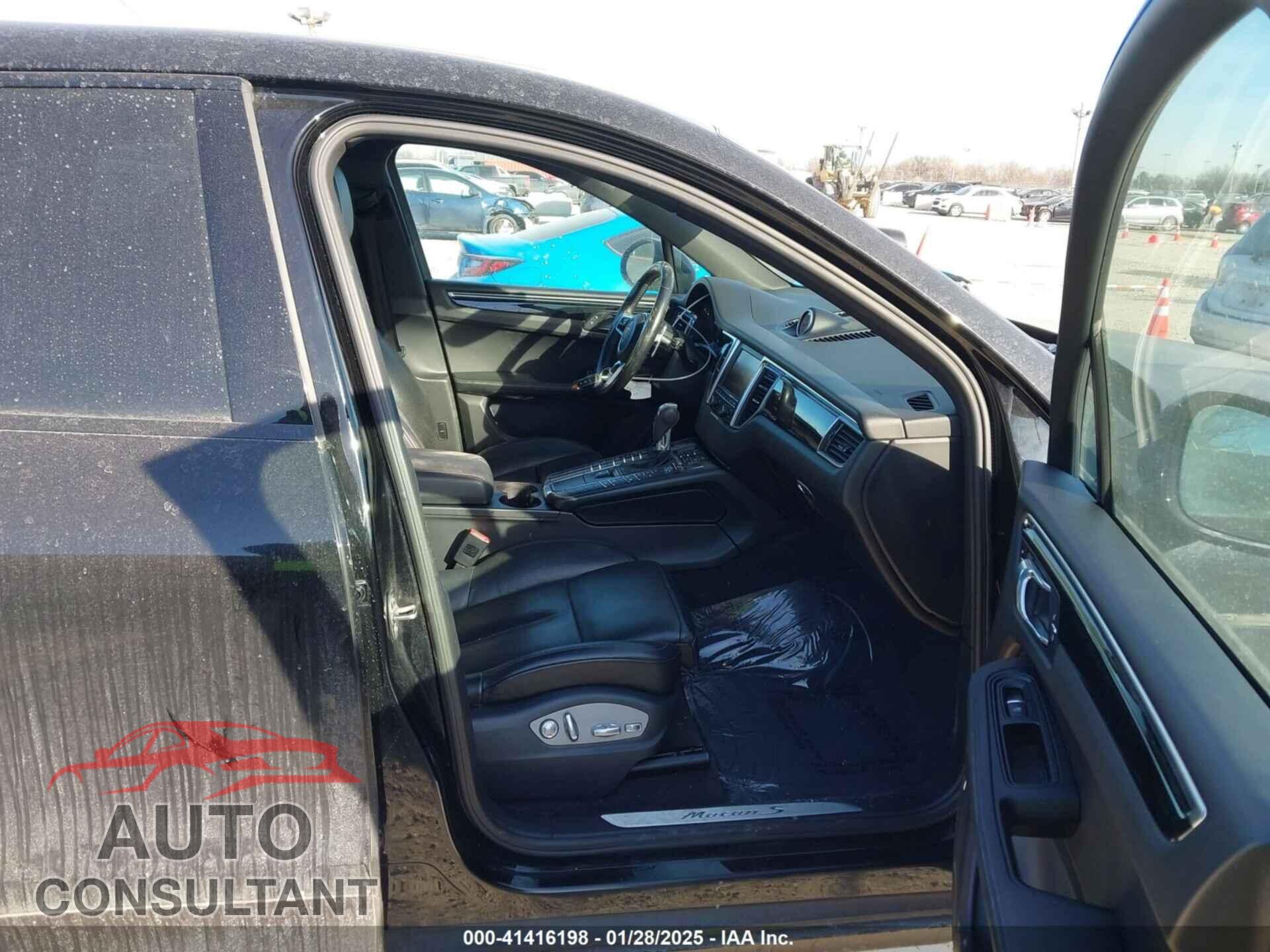 PORSCHE MACAN 2016 - WP1AB2A56GLB55843