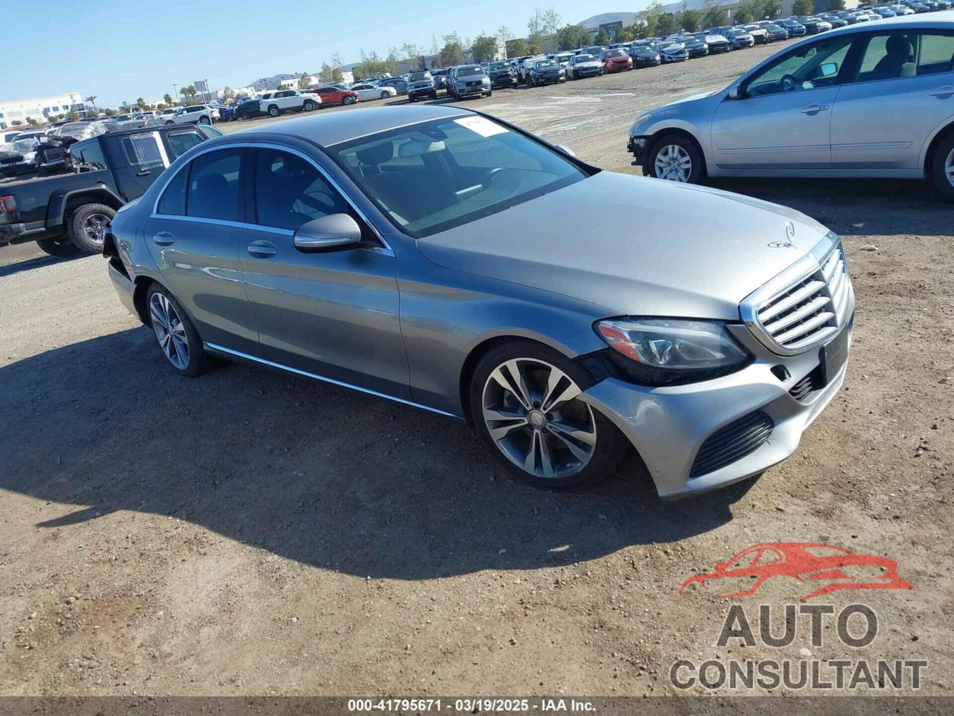 MERCEDES-BENZ C 300 2015 - 55SWF4JB7FU049897