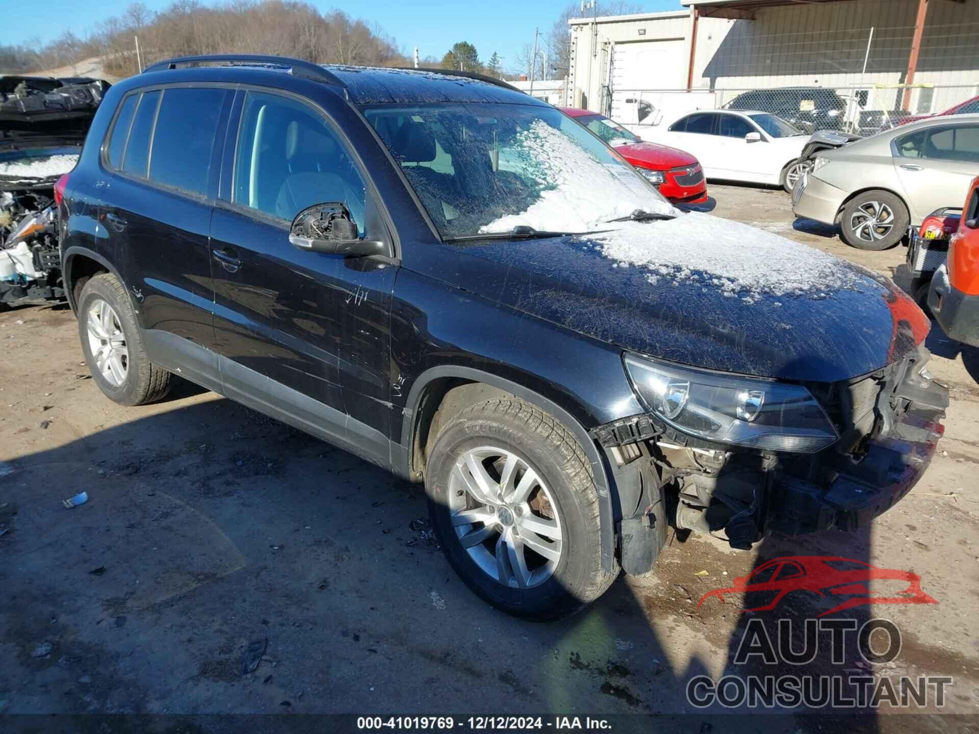 VOLKSWAGEN TIGUAN 2016 - WVGBV7AX8GW603554