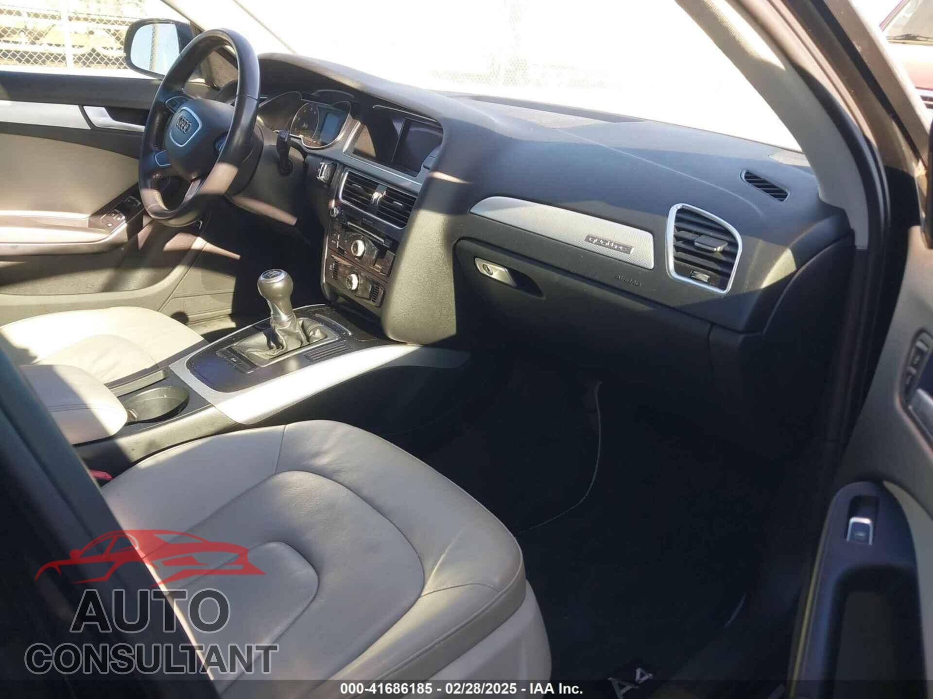 AUDI A4 2013 - WAUDFAFL1DN042240