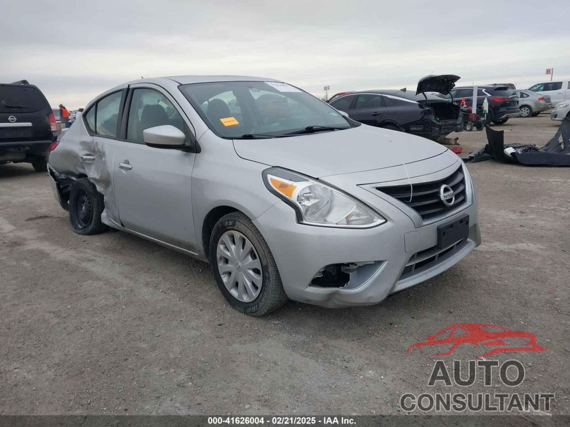 NISSAN VERSA 2018 - 3N1CN7AP7JK411346