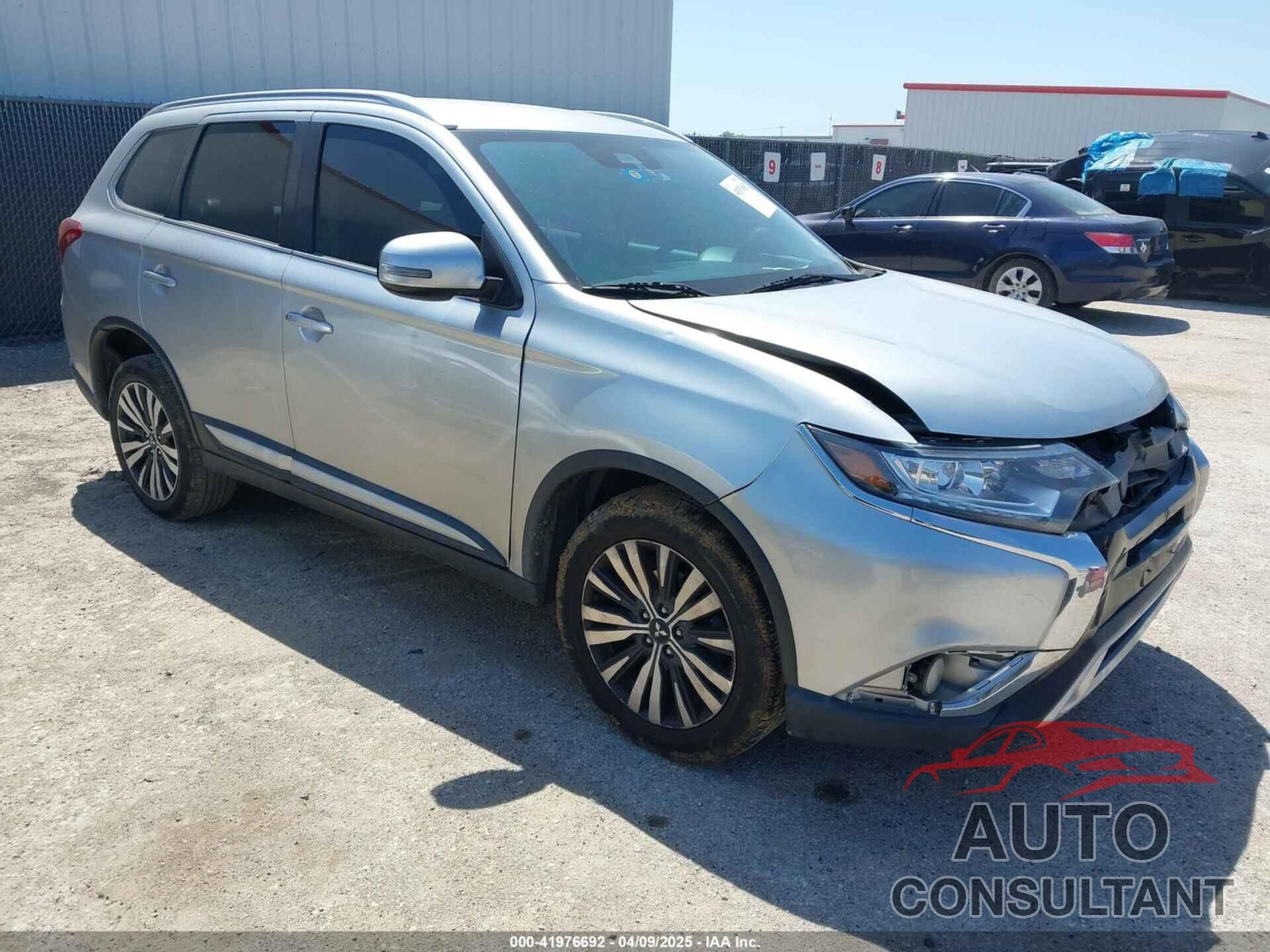 MITSUBISHI OUTLANDER 2020 - JA4AD3A30LZ029043