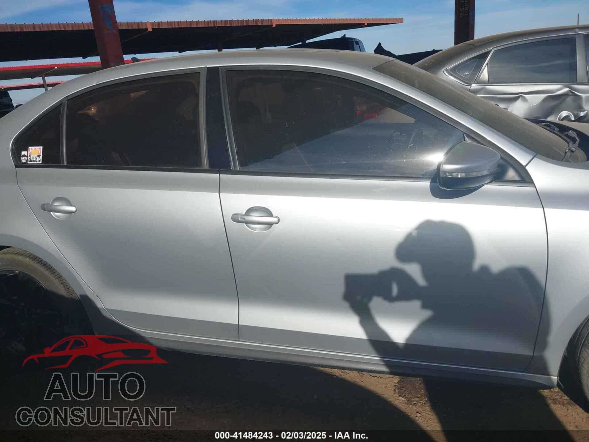 VOLKSWAGEN JETTA 2014 - 3VW5S7AJ9EM394826