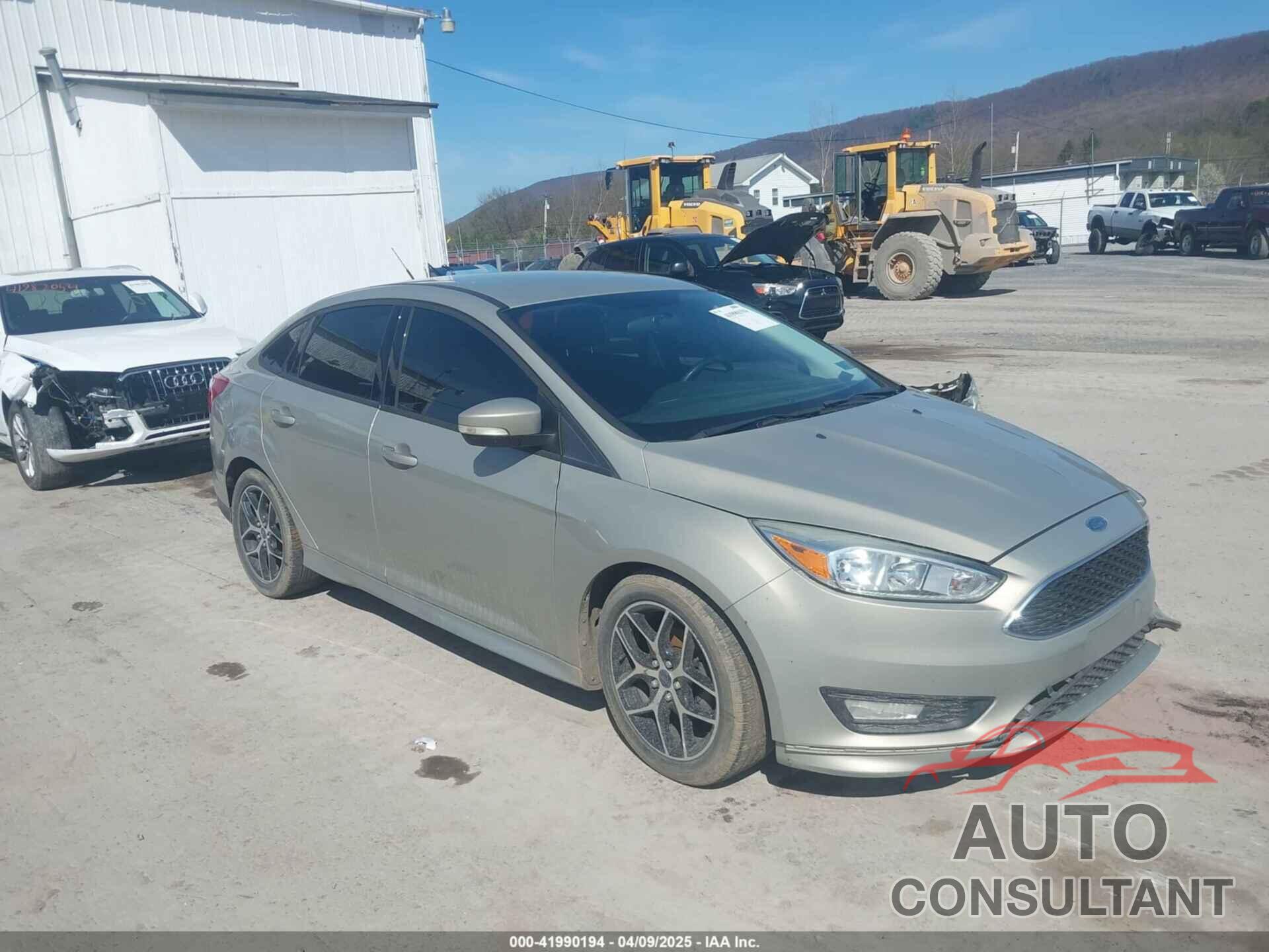 FORD FOCUS 2015 - 1FADP3F24FL260387