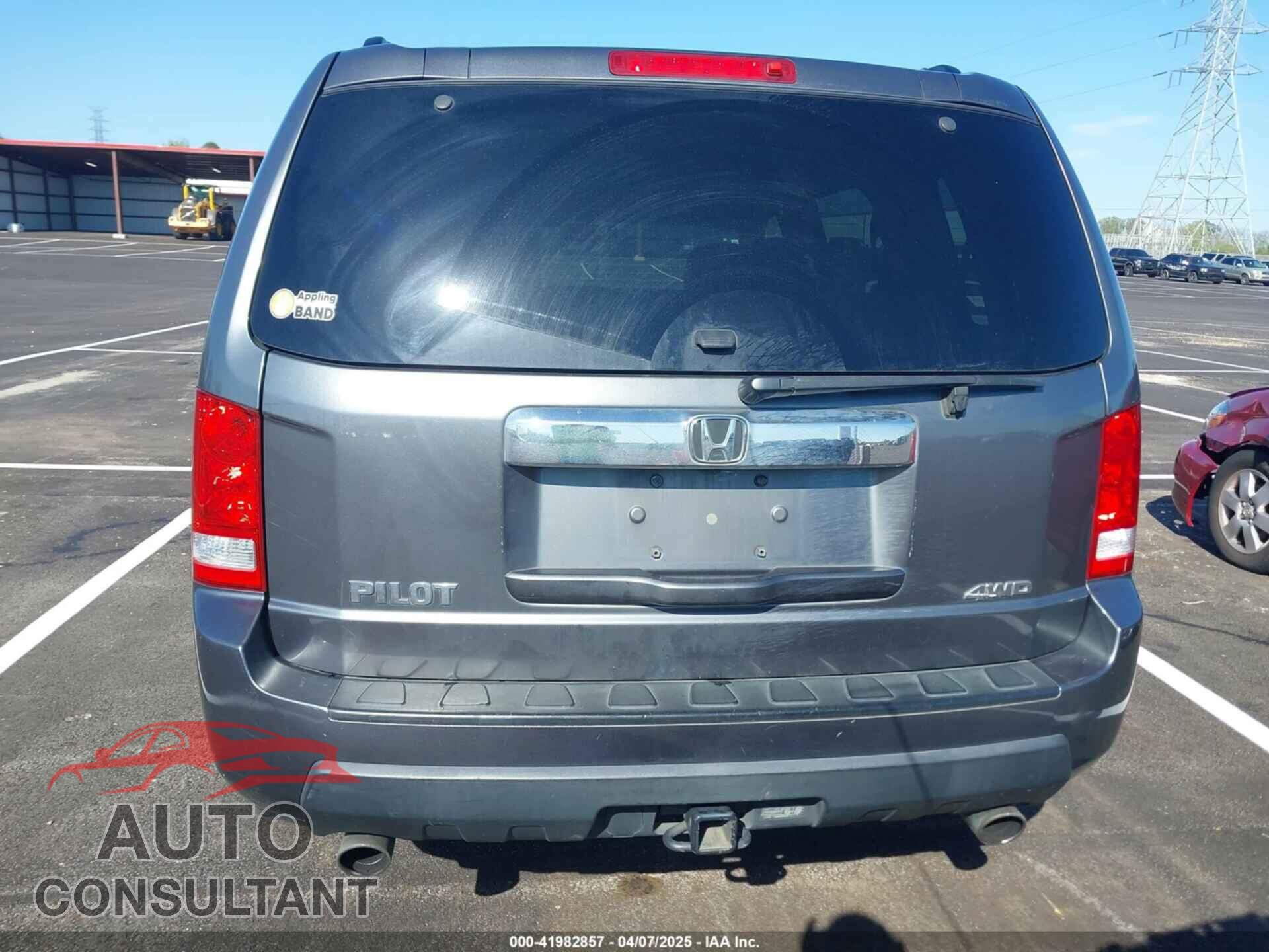 HONDA PILOT 2011 - 5FNYF4H53BB015539